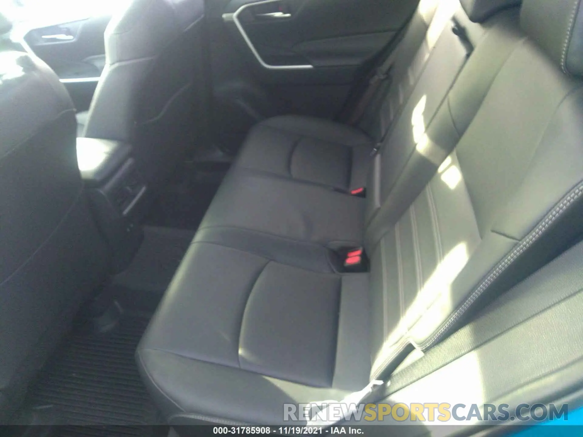 8 fotografías del automóvil dañado JTMA1RFV9KD514109 TOYOTA RAV4 2019
