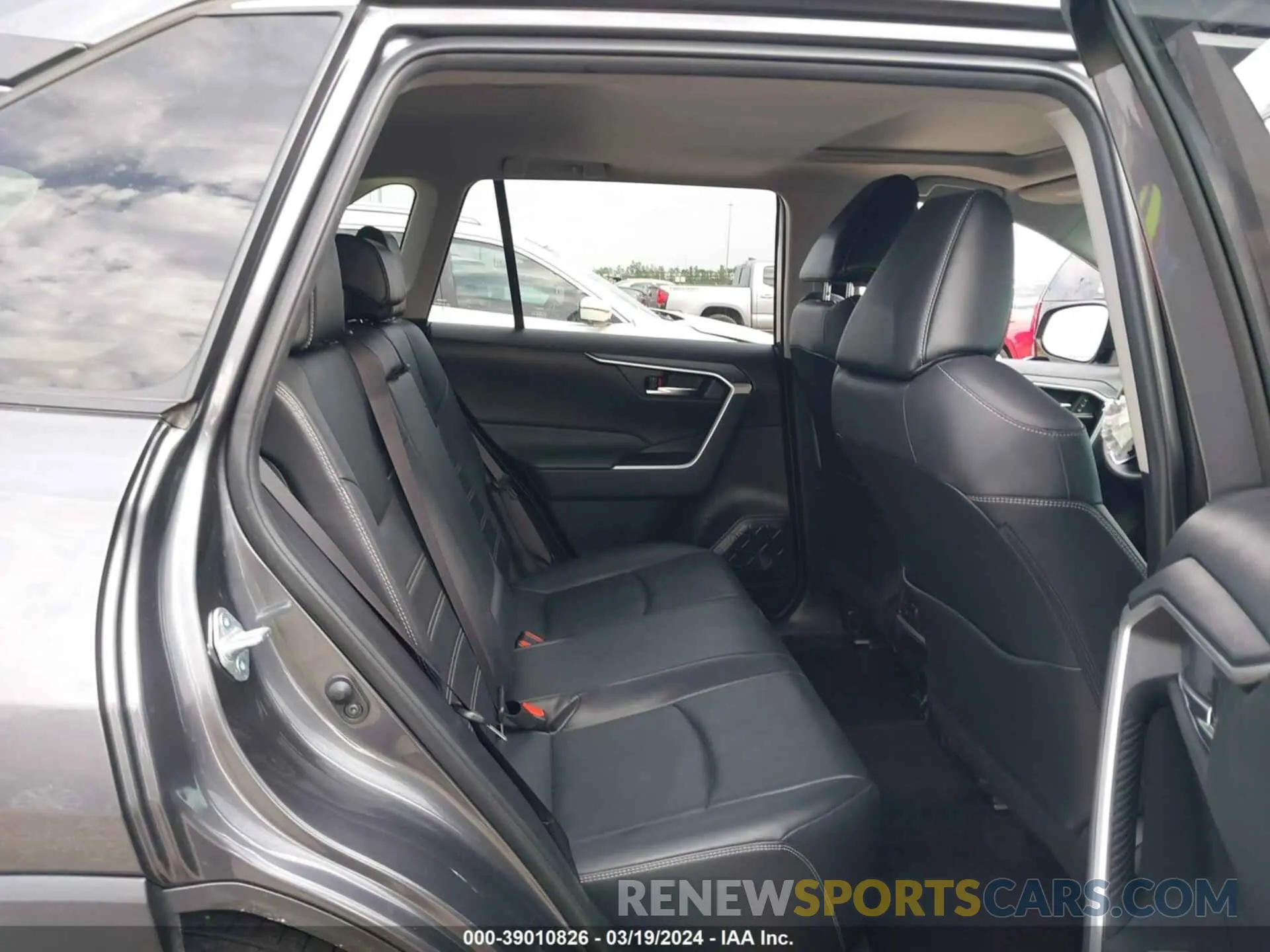 8 fotografías del automóvil dañado JTMC1RFV0KD501984 TOYOTA RAV4 2019