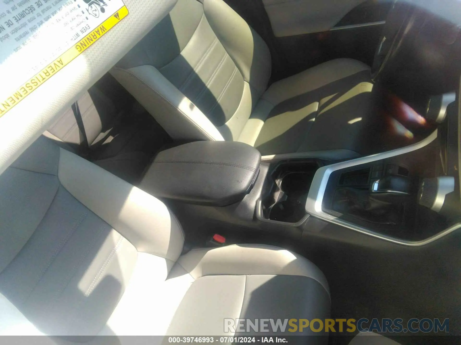 5 fotografías del automóvil dañado JTMC1RFV0KD514640 TOYOTA RAV4 2019