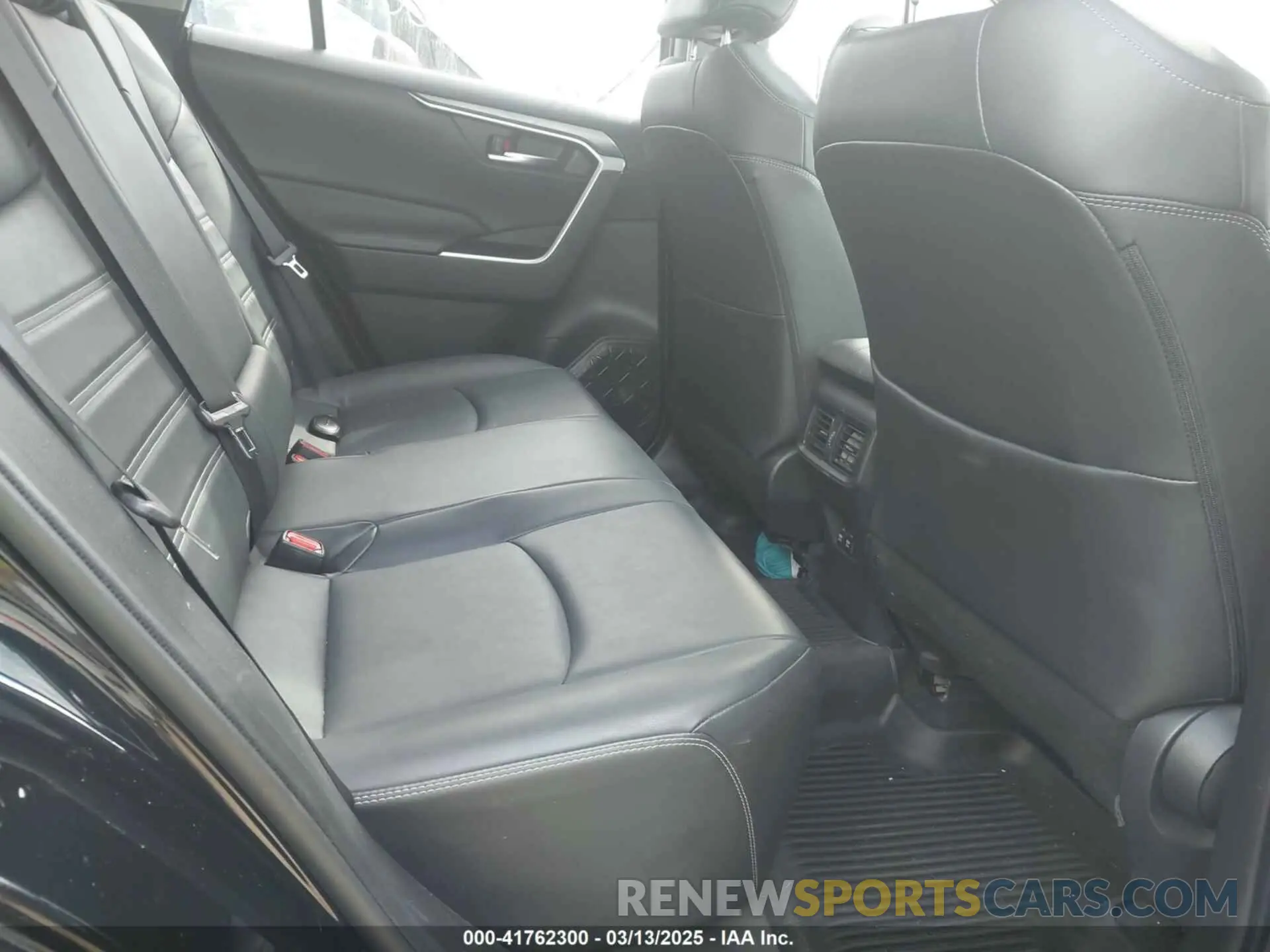 8 fotografías del automóvil dañado JTMC1RFV1KD037085 TOYOTA RAV4 2019
