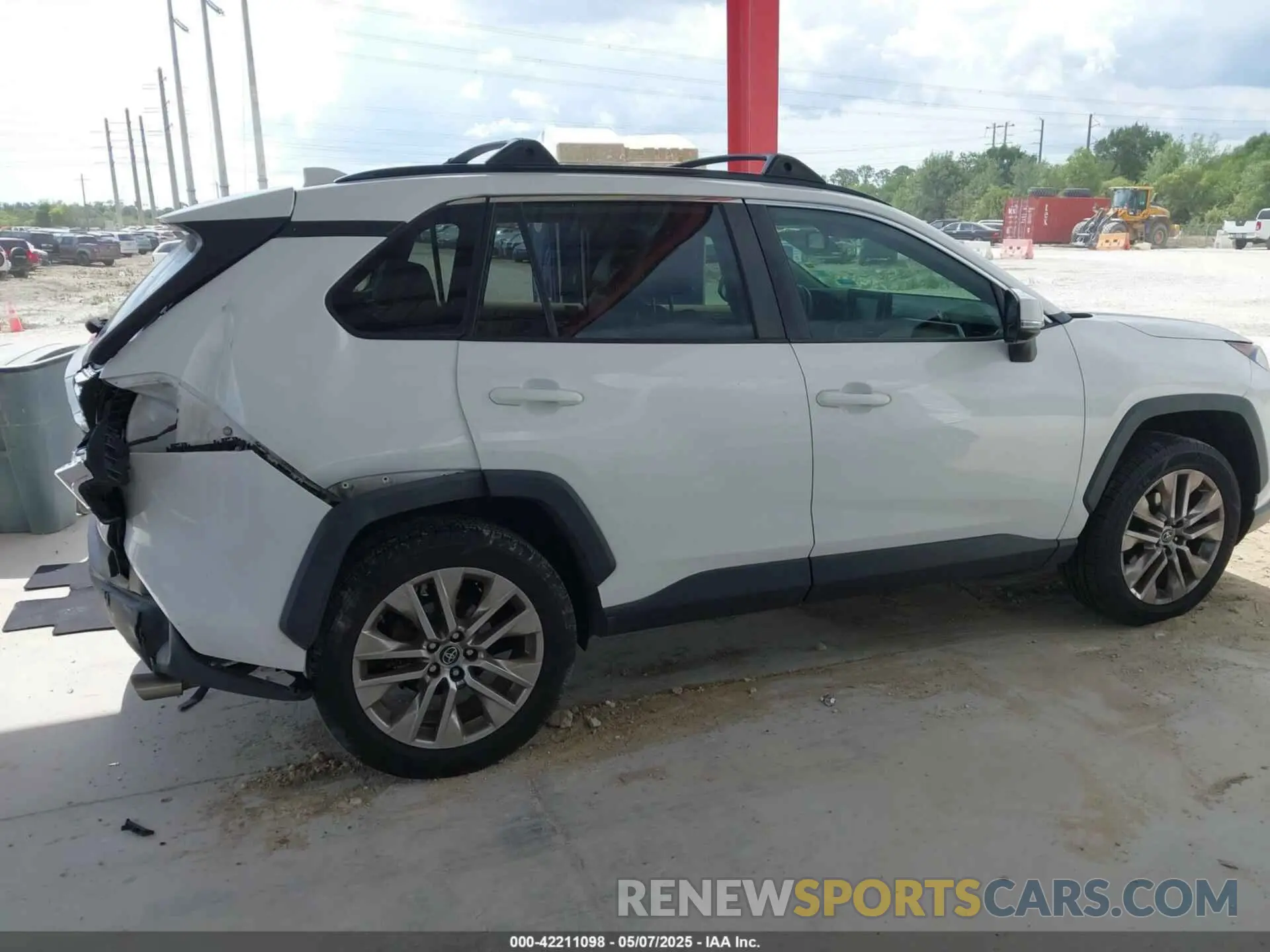 13 fotografías del automóvil dañado JTMC1RFV2KD504756 TOYOTA RAV4 2019