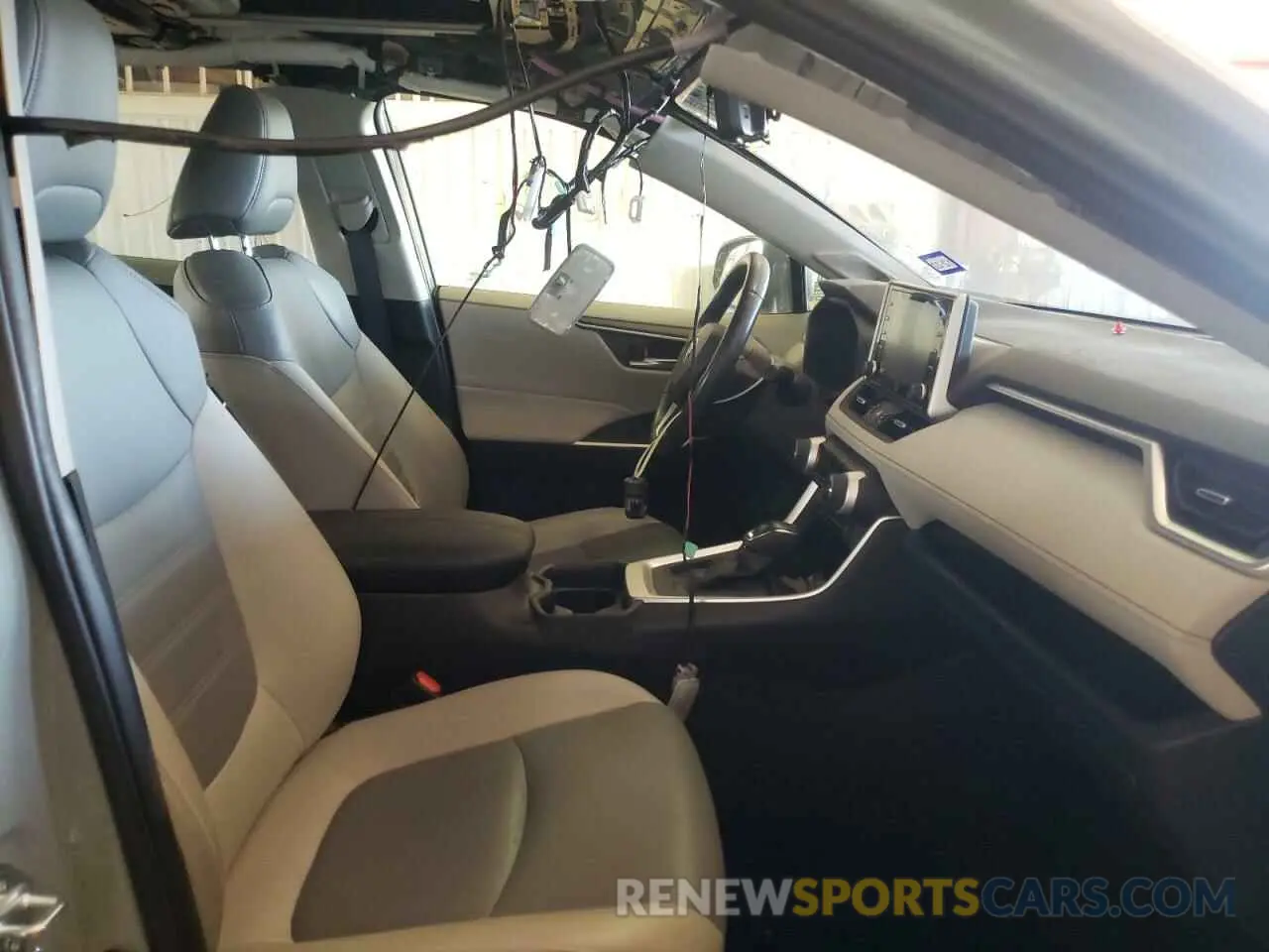 5 fotografías del automóvil dañado JTMC1RFV4KD005702 TOYOTA RAV4 2019