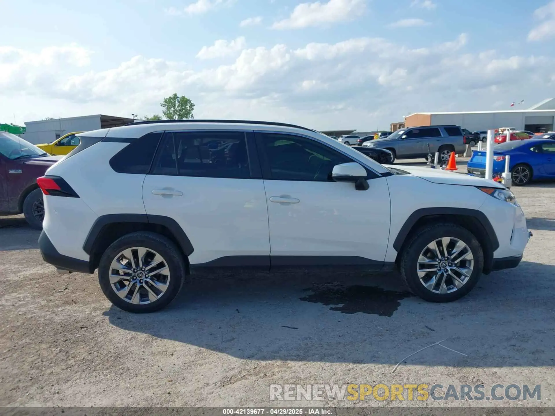 13 fotografías del automóvil dañado JTMC1RFV6KD509099 TOYOTA RAV4 2019