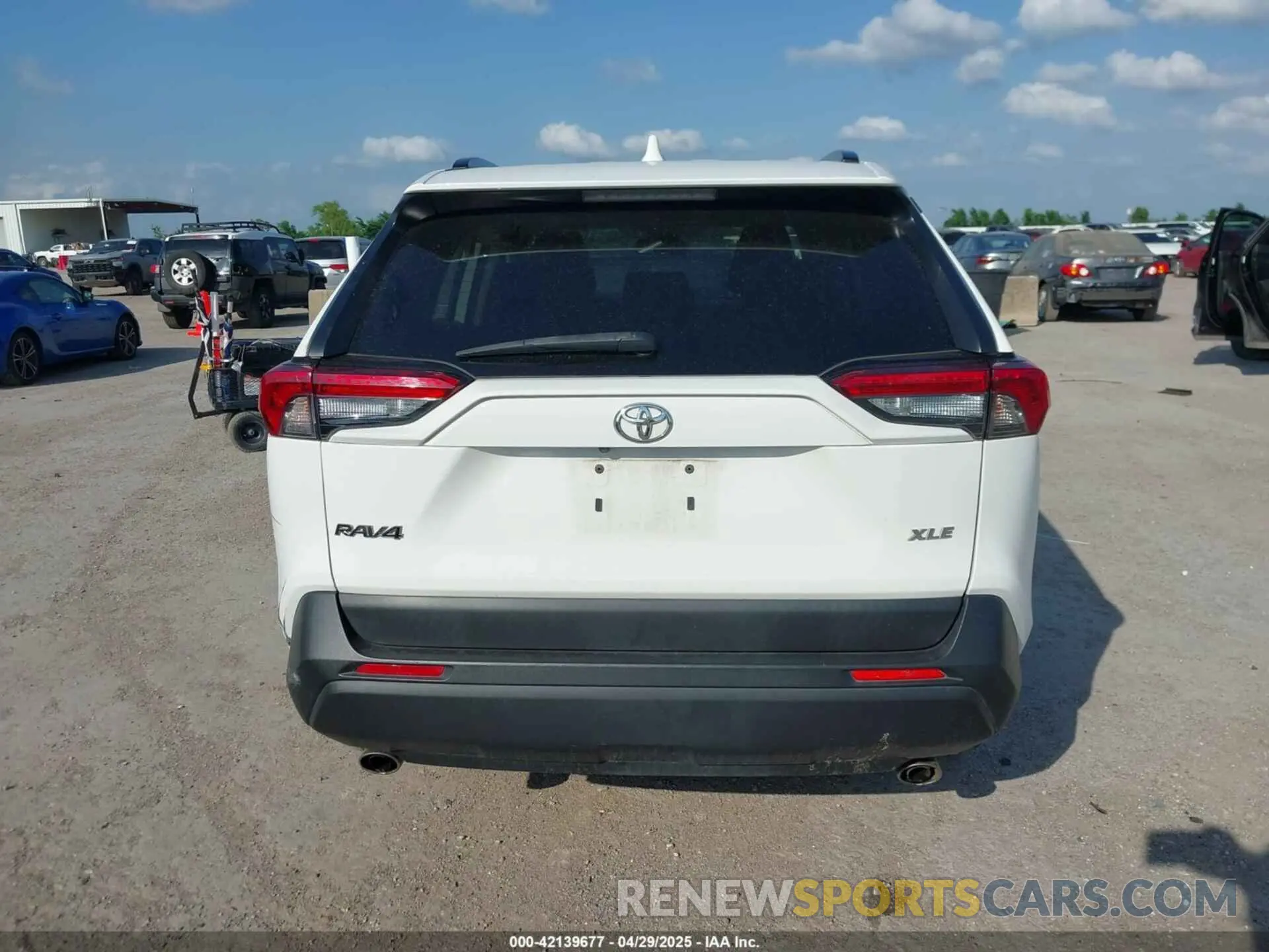 16 fotografías del automóvil dañado JTMC1RFV6KD509099 TOYOTA RAV4 2019