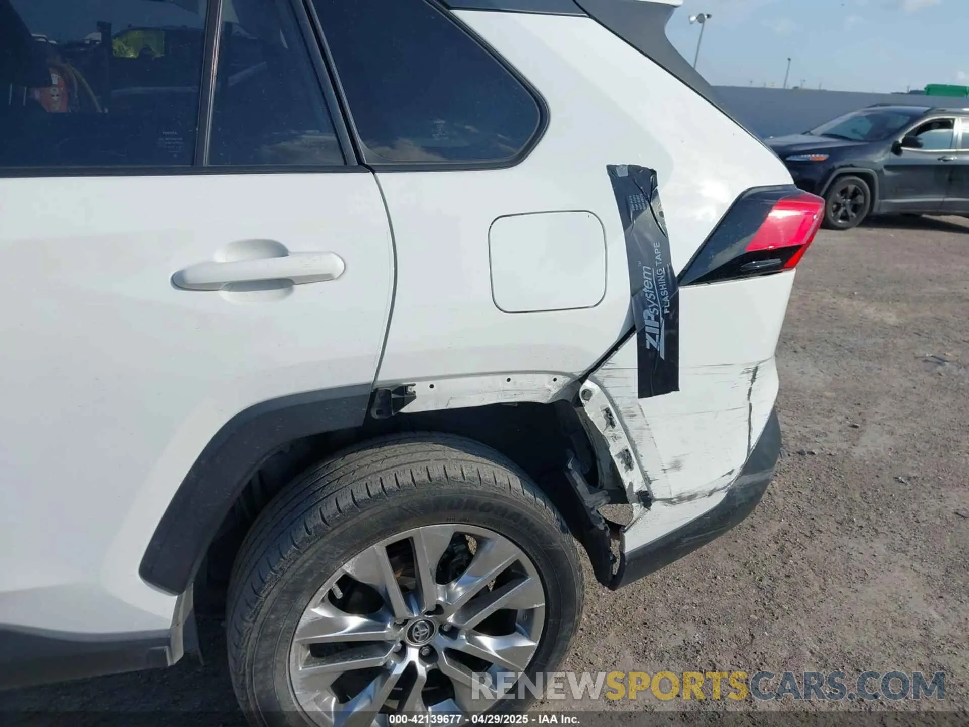 17 fotografías del automóvil dañado JTMC1RFV6KD509099 TOYOTA RAV4 2019