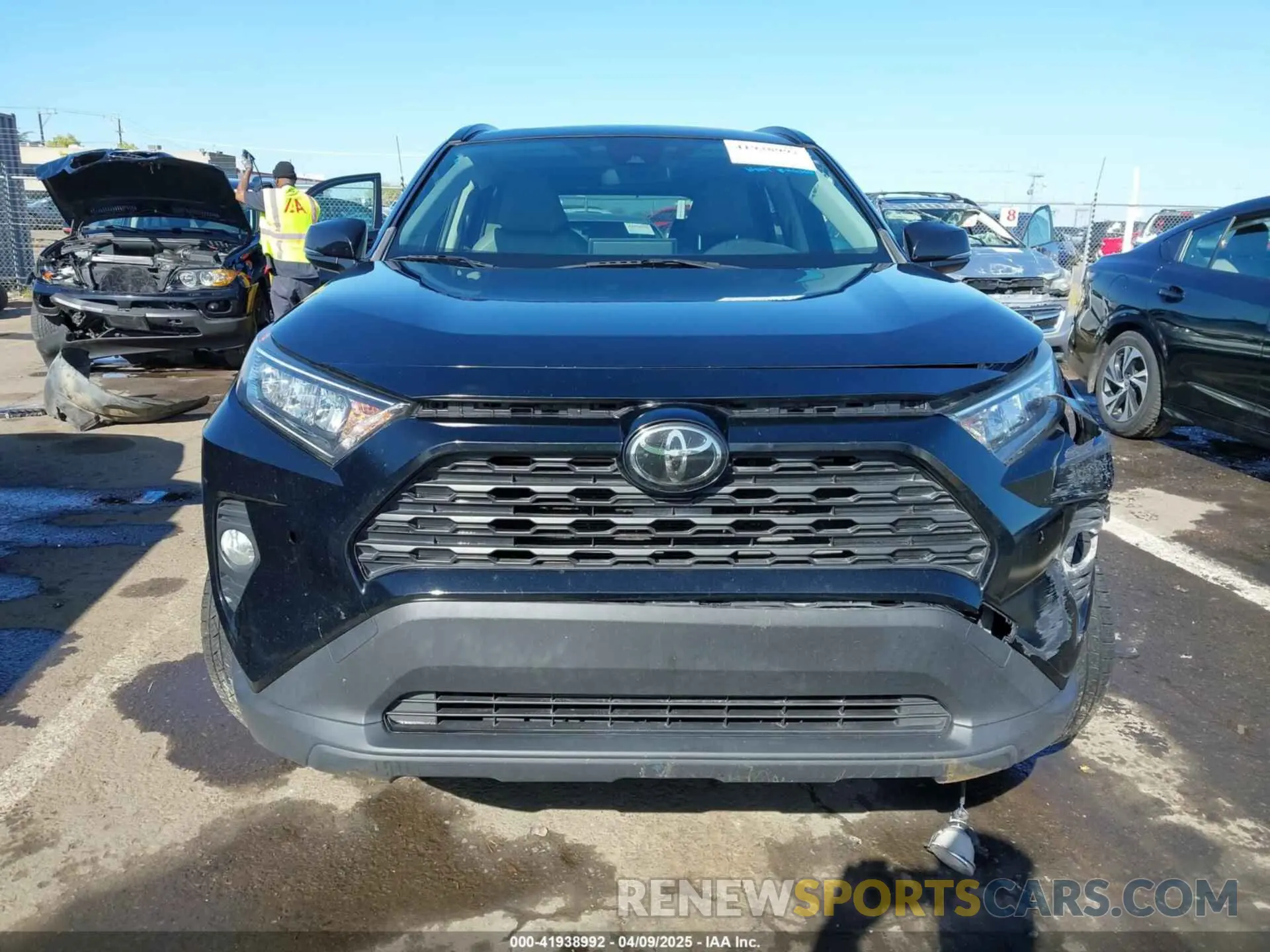 12 fotografías del automóvil dañado JTMC1RFV7KD028911 TOYOTA RAV4 2019
