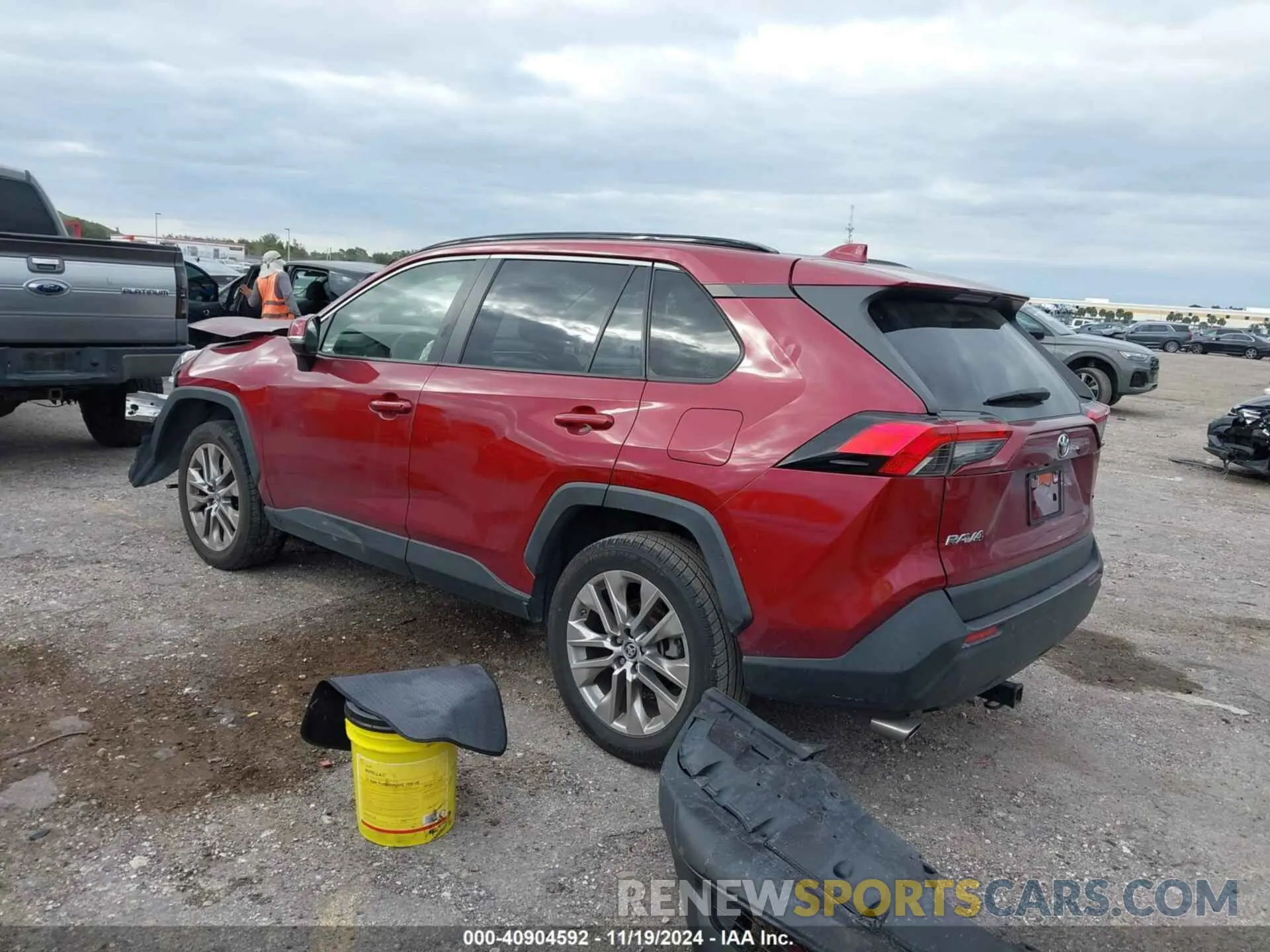 3 fotografías del automóvil dañado JTMC1RFV7KD040623 TOYOTA RAV4 2019
