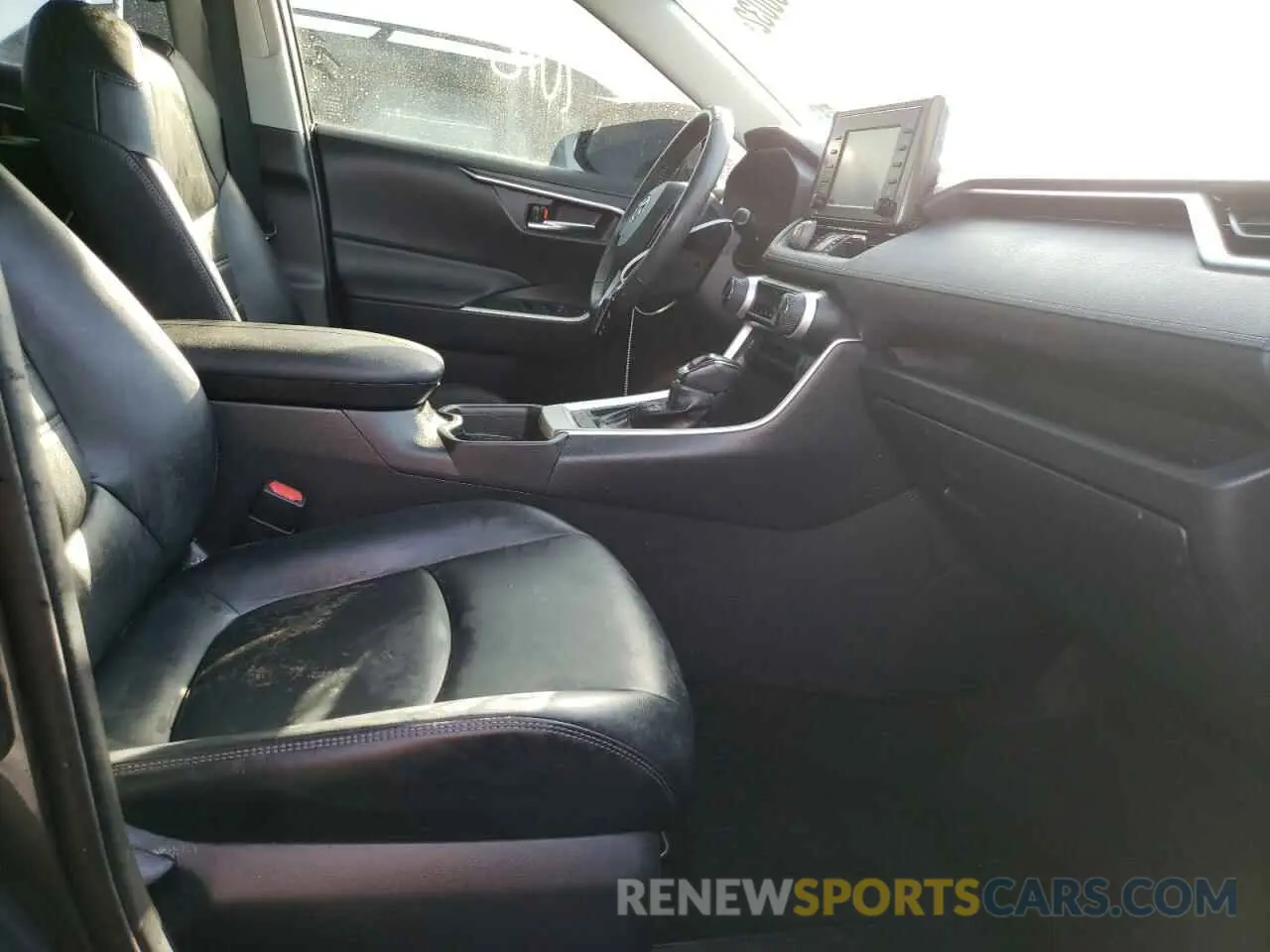 5 fotografías del automóvil dañado JTMC1RFV7KD517387 TOYOTA RAV4 2019