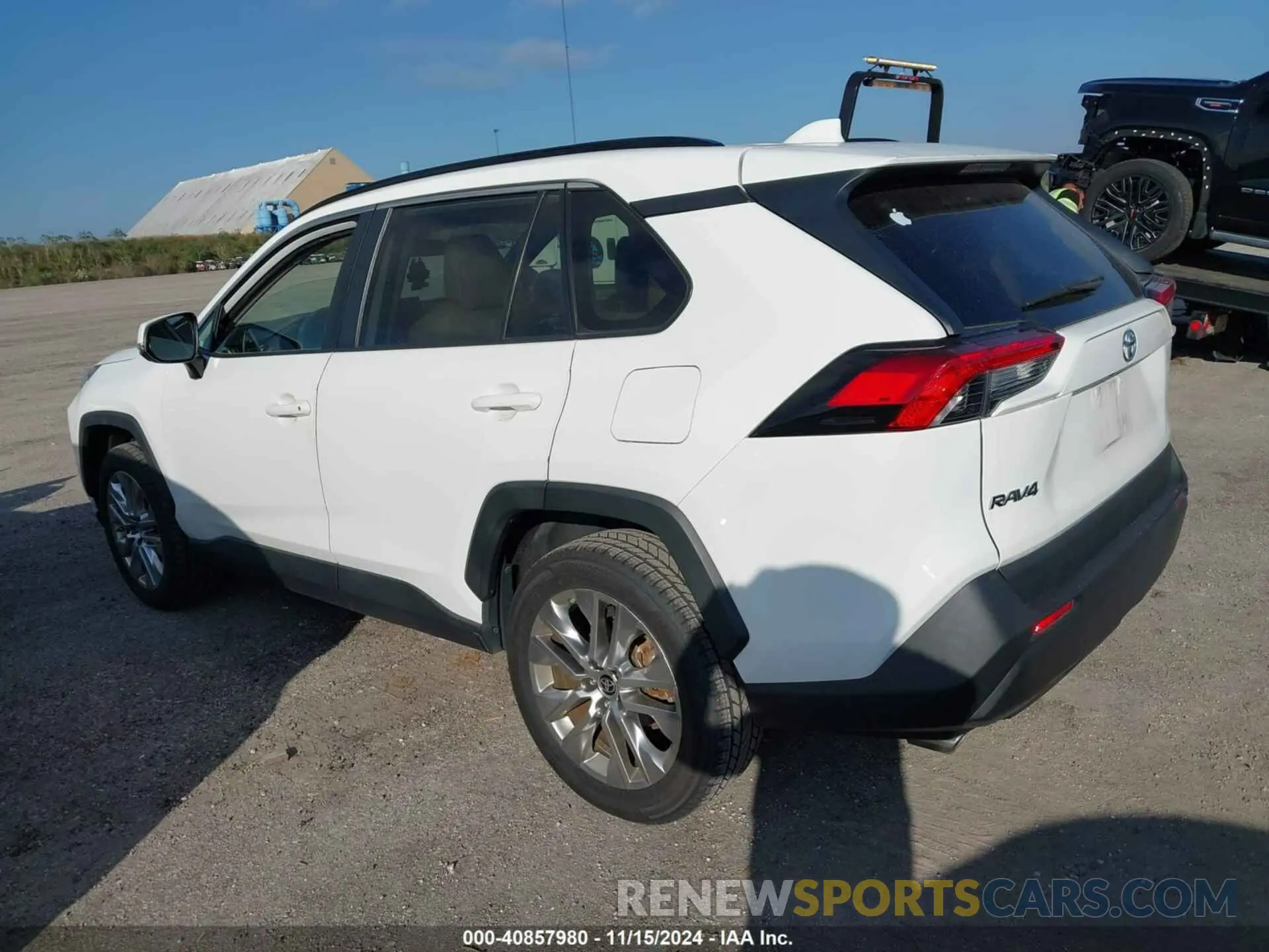 3 fotografías del automóvil dañado JTMC1RFV8KD517351 TOYOTA RAV4 2019