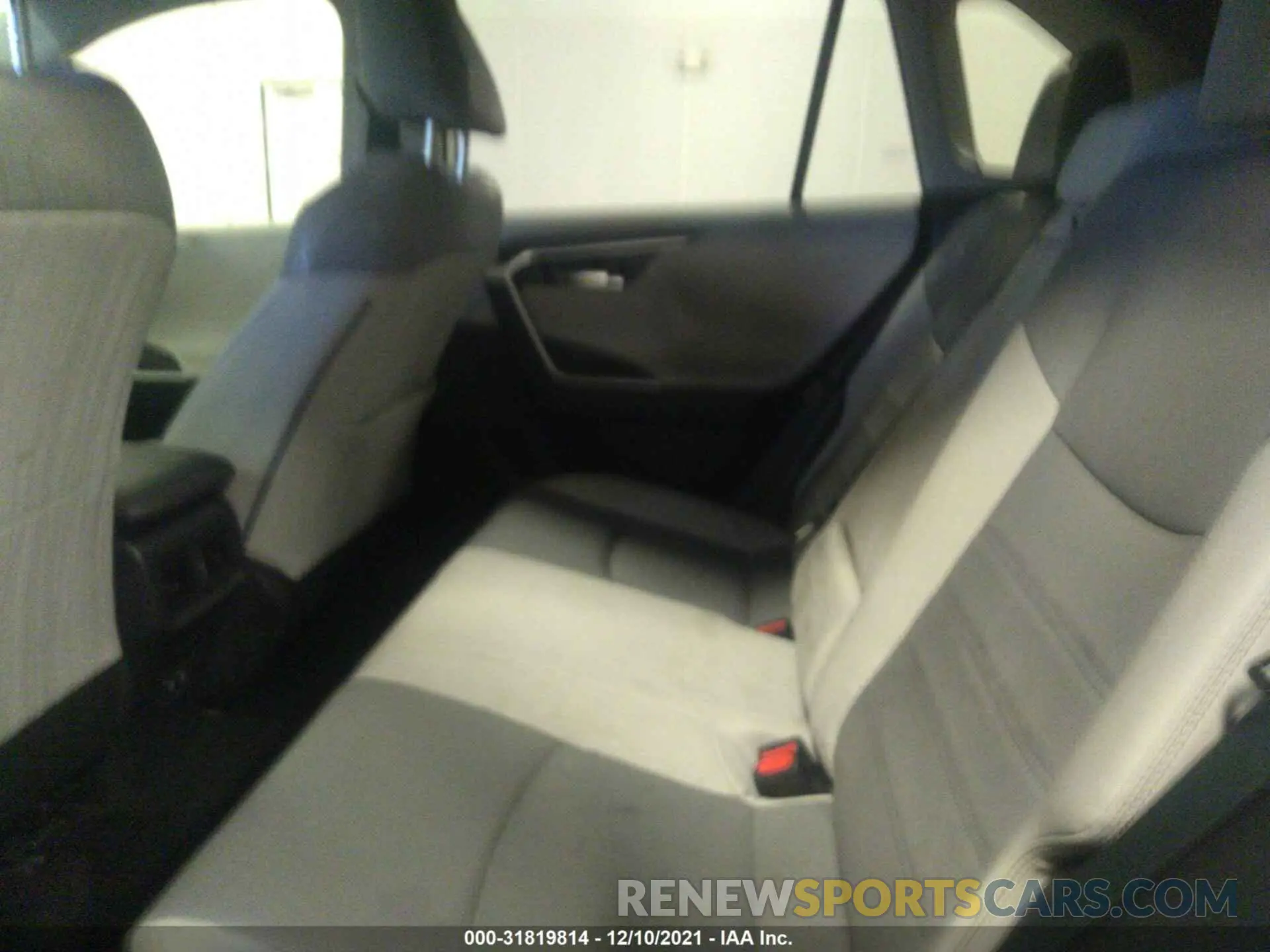 8 fotografías del automóvil dañado JTMDWRFV1KD033804 TOYOTA RAV4 2019