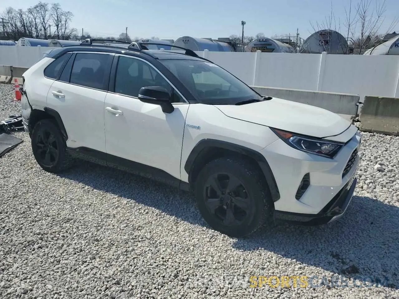 4 fotografías del automóvil dañado JTMEWRFV2KJ009355 TOYOTA RAV4 2019