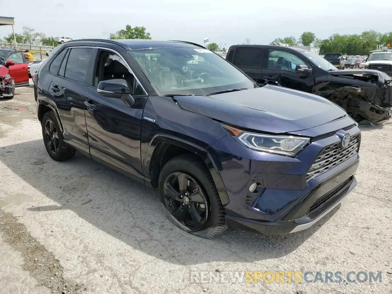 4 fotografías del automóvil dañado JTMEWRFV8KD520292 TOYOTA RAV4 2019