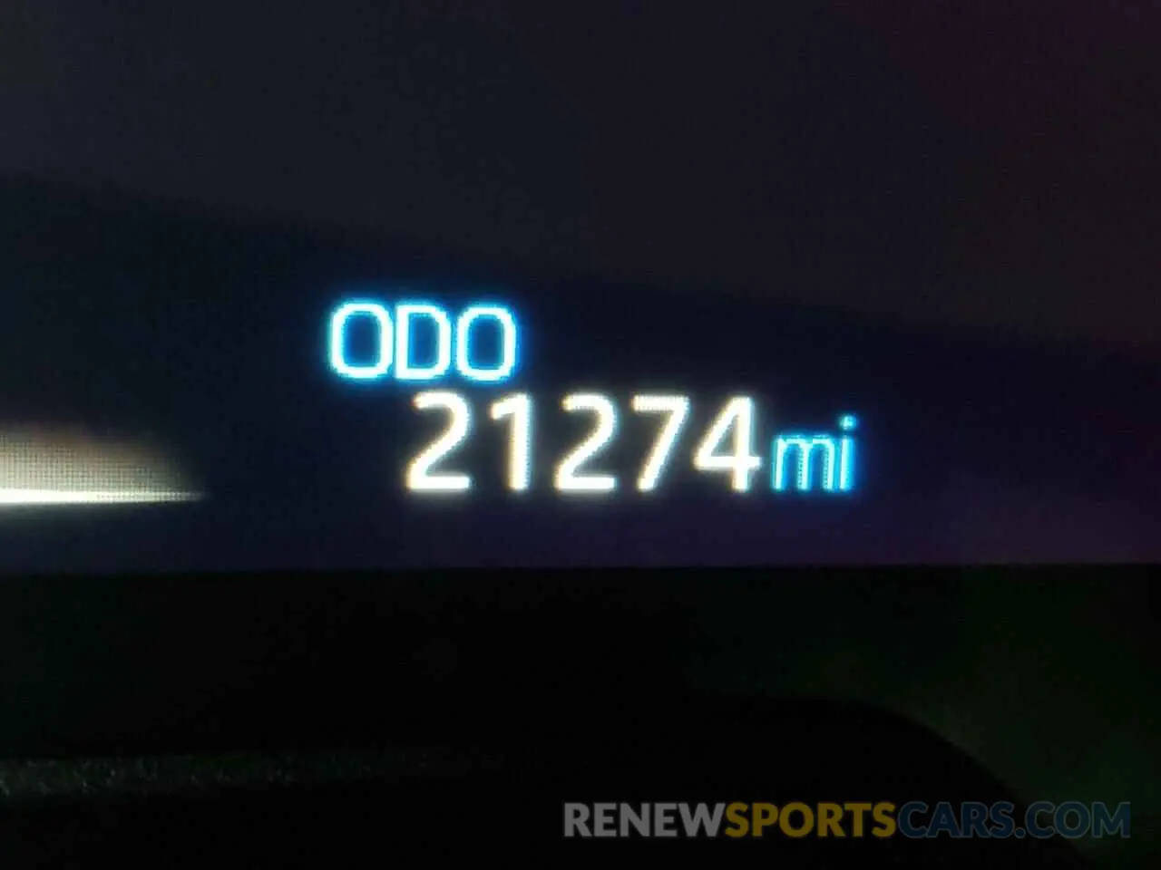 8 fotografías del automóvil dañado JTMEWRFV8KJ009781 TOYOTA RAV4 2019