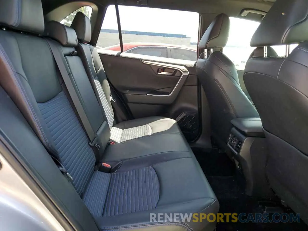 11 fotografías del automóvil dañado JTMEWRFVXKD519161 TOYOTA RAV4 2019