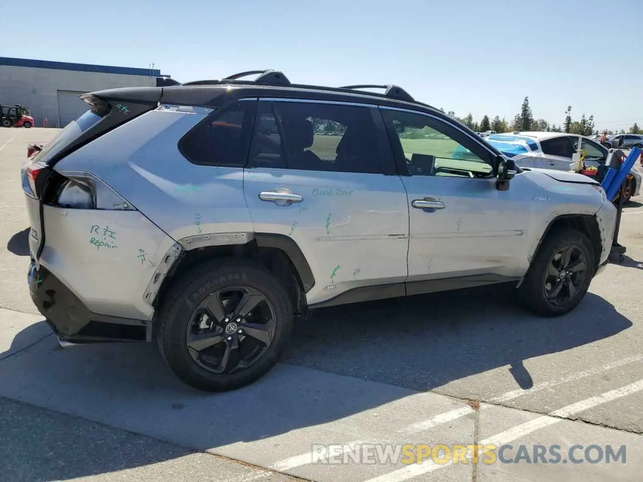 3 fotografías del automóvil dañado JTMEWRFVXKD519161 TOYOTA RAV4 2019