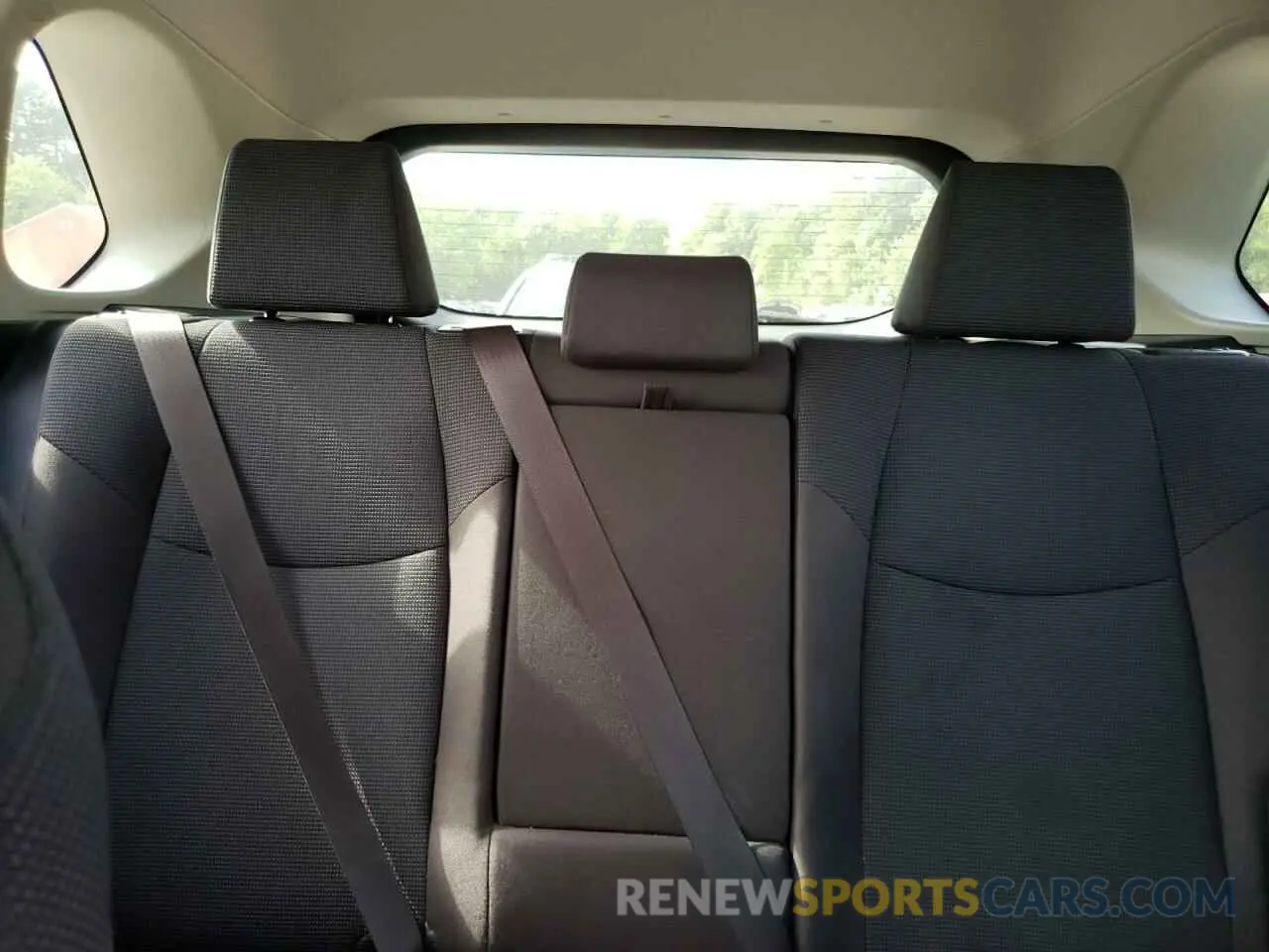 10 fotografías del automóvil dañado JTMF1RFV0KD031839 TOYOTA RAV4 2019