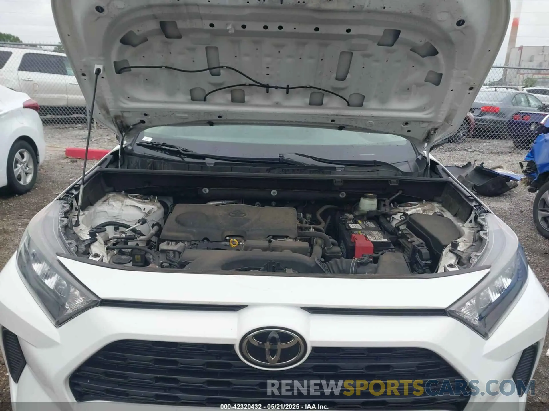 10 fotografías del automóvil dañado JTMF1RFV0KD517535 TOYOTA RAV4 2019