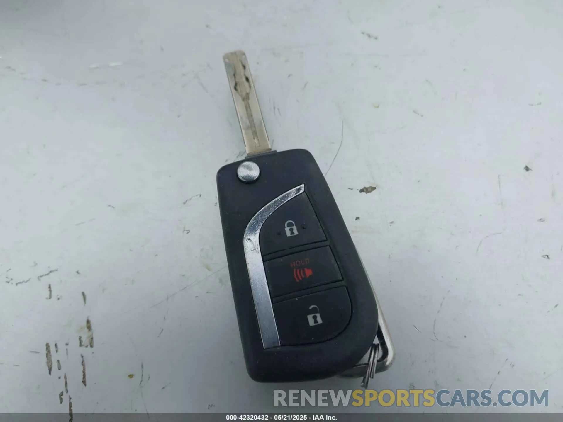 11 fotografías del automóvil dañado JTMF1RFV0KD517535 TOYOTA RAV4 2019