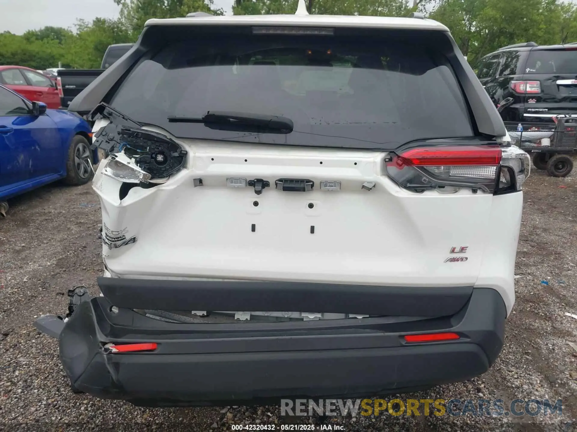 17 fotografías del automóvil dañado JTMF1RFV0KD517535 TOYOTA RAV4 2019