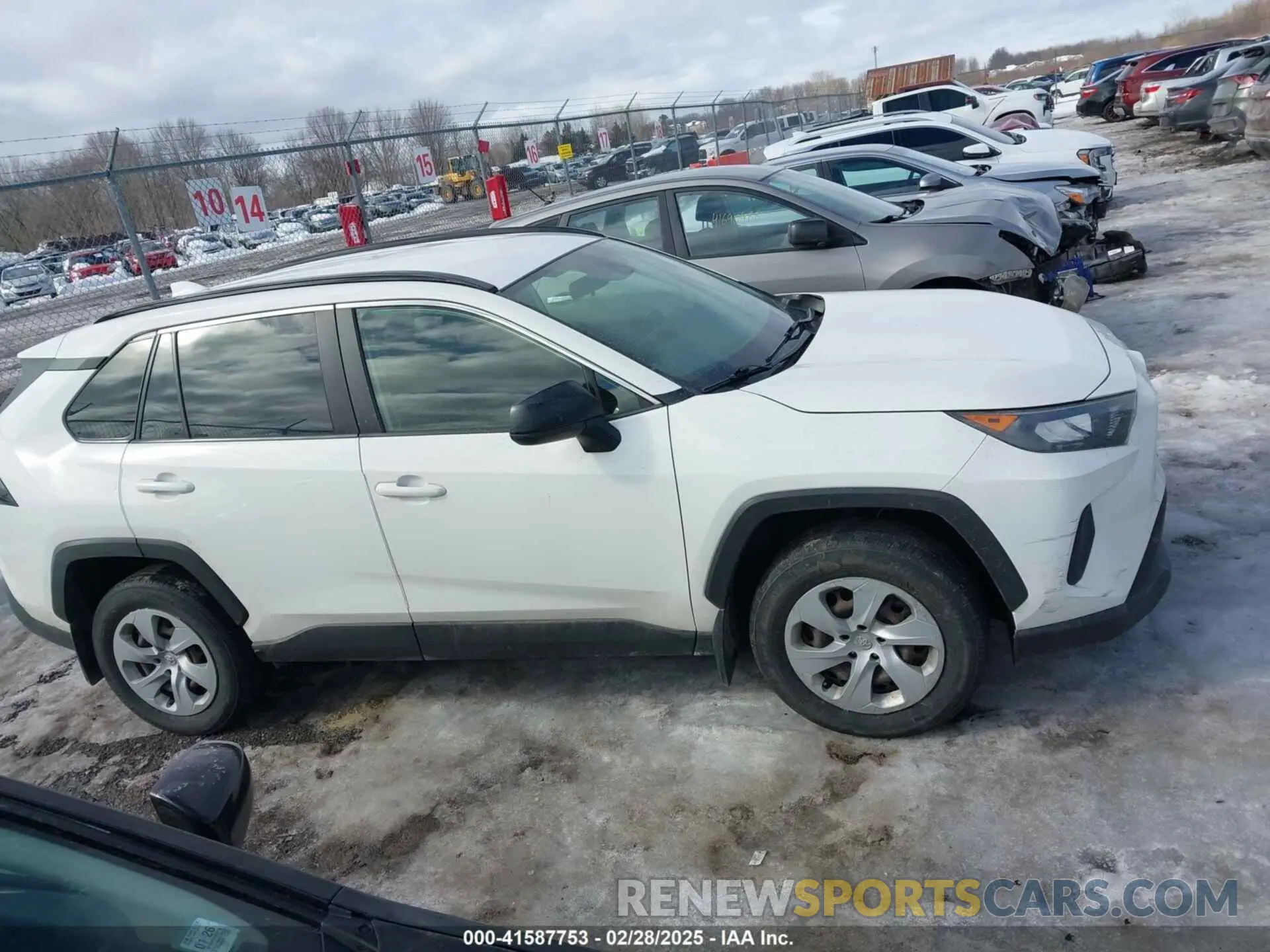 14 fotografías del automóvil dañado JTMF1RFV3KD035917 TOYOTA RAV4 2019