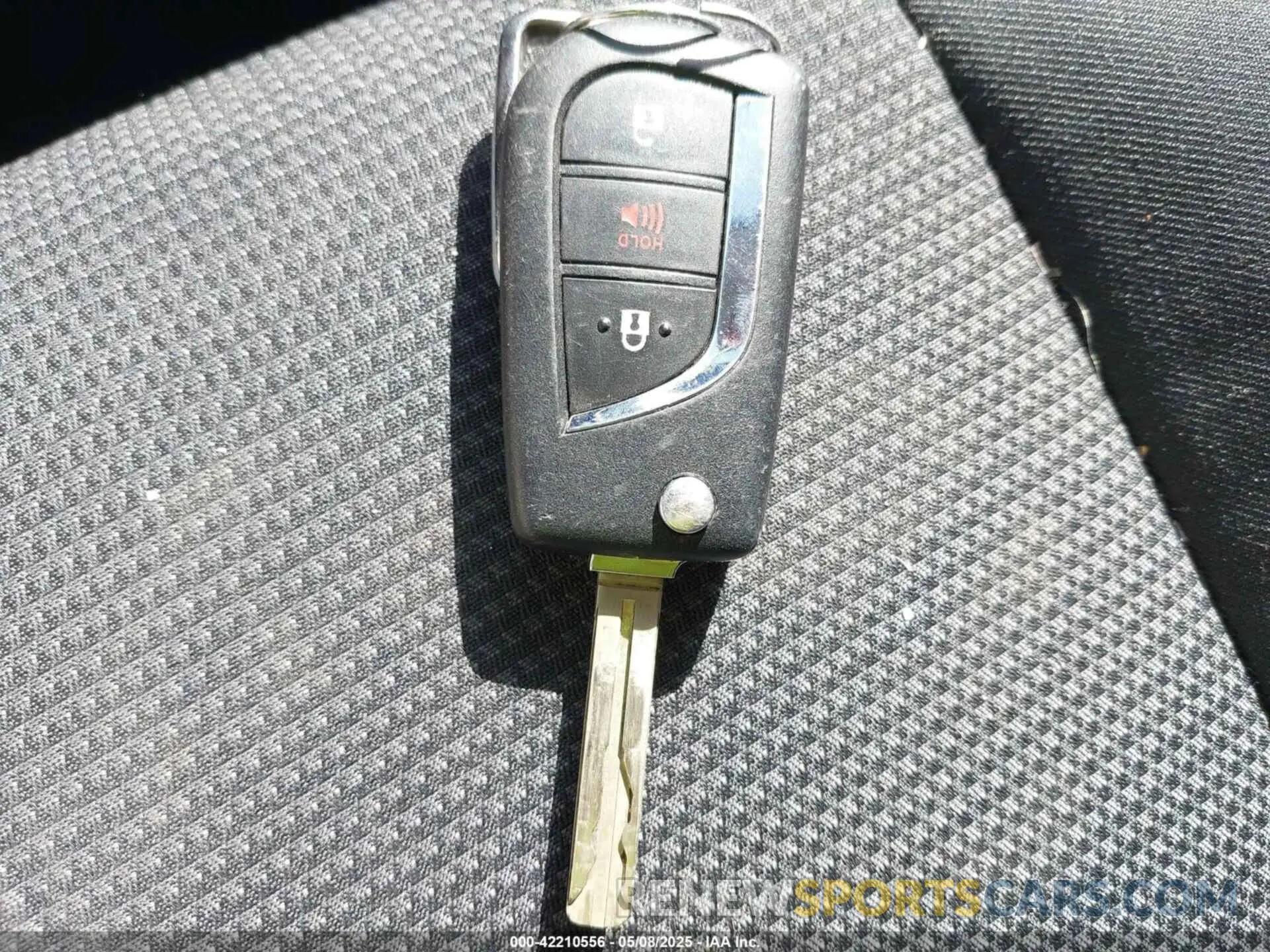 11 fotografías del automóvil dañado JTMF1RFV3KJ002983 TOYOTA RAV4 2019