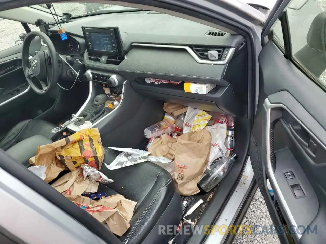 8 fotografías del automóvil dañado JTMF1RFV4KD027177 TOYOTA RAV4 2019
