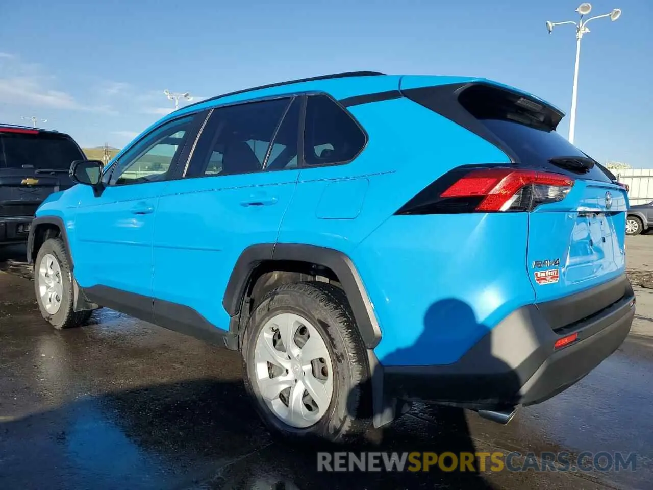 2 fotografías del automóvil dañado JTMF1RFV6KD004645 TOYOTA RAV4 2019