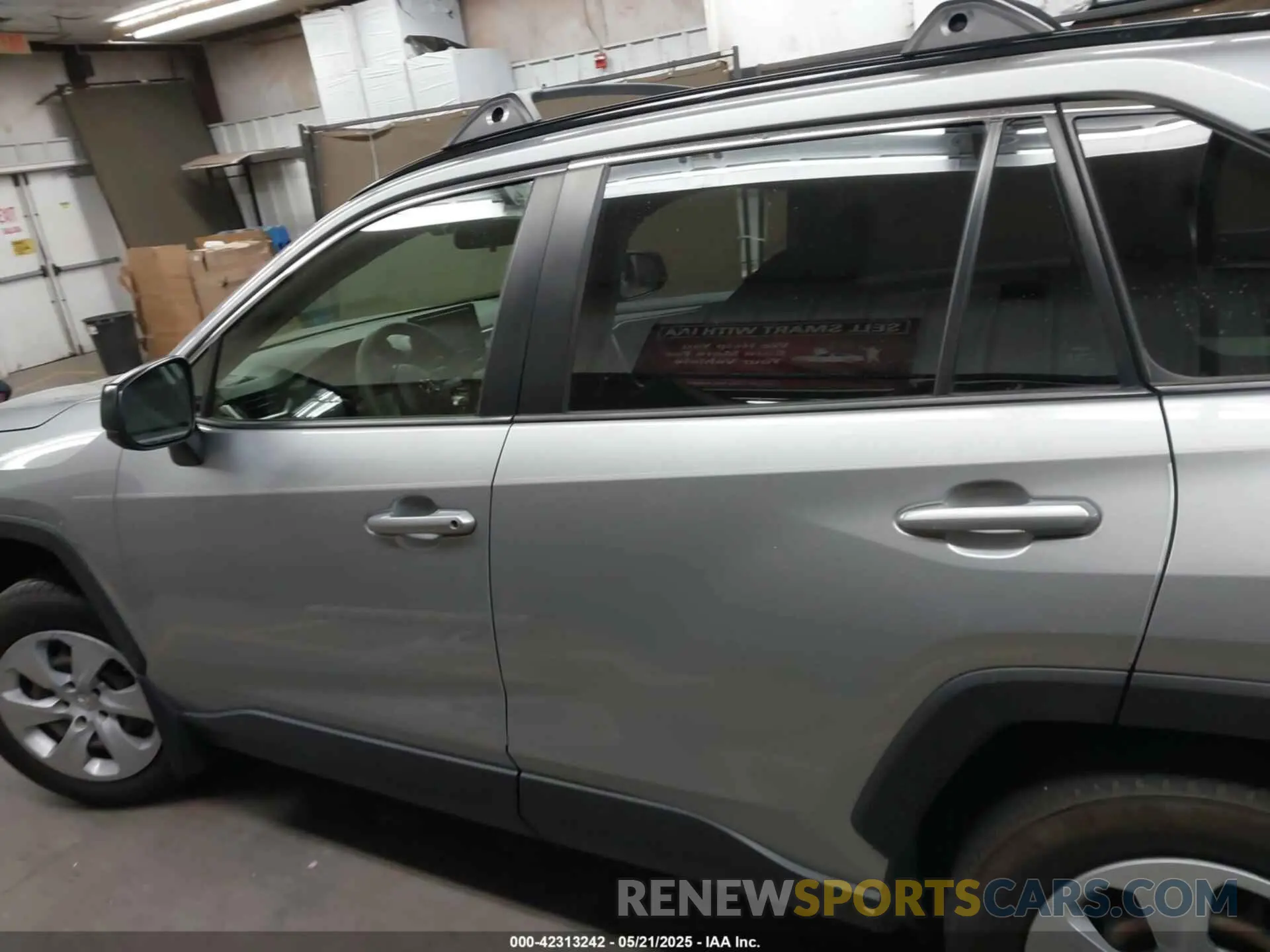 14 fotografías del automóvil dañado JTMF1RFV7KD043650 TOYOTA RAV4 2019
