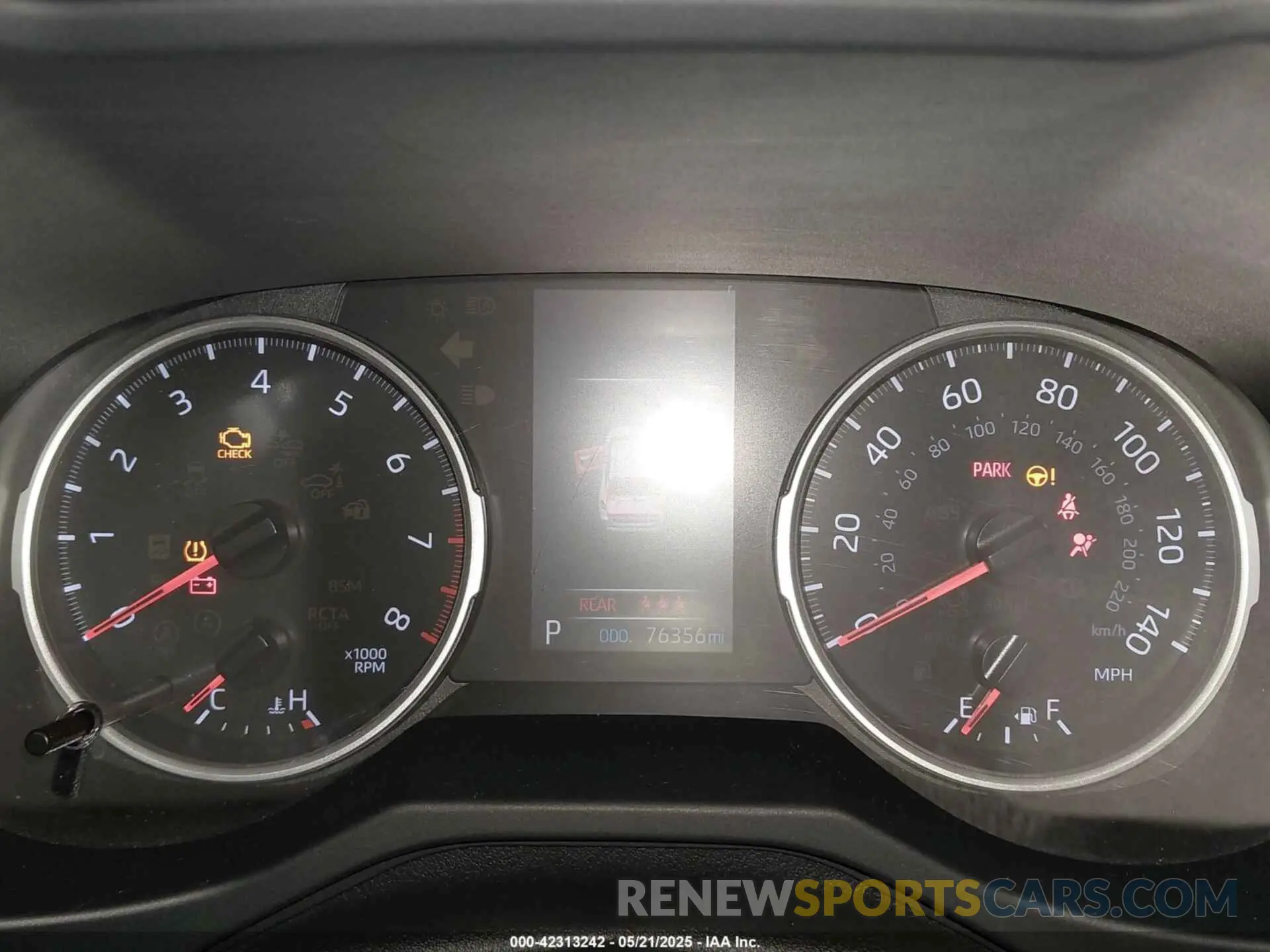 7 fotografías del automóvil dañado JTMF1RFV7KD043650 TOYOTA RAV4 2019