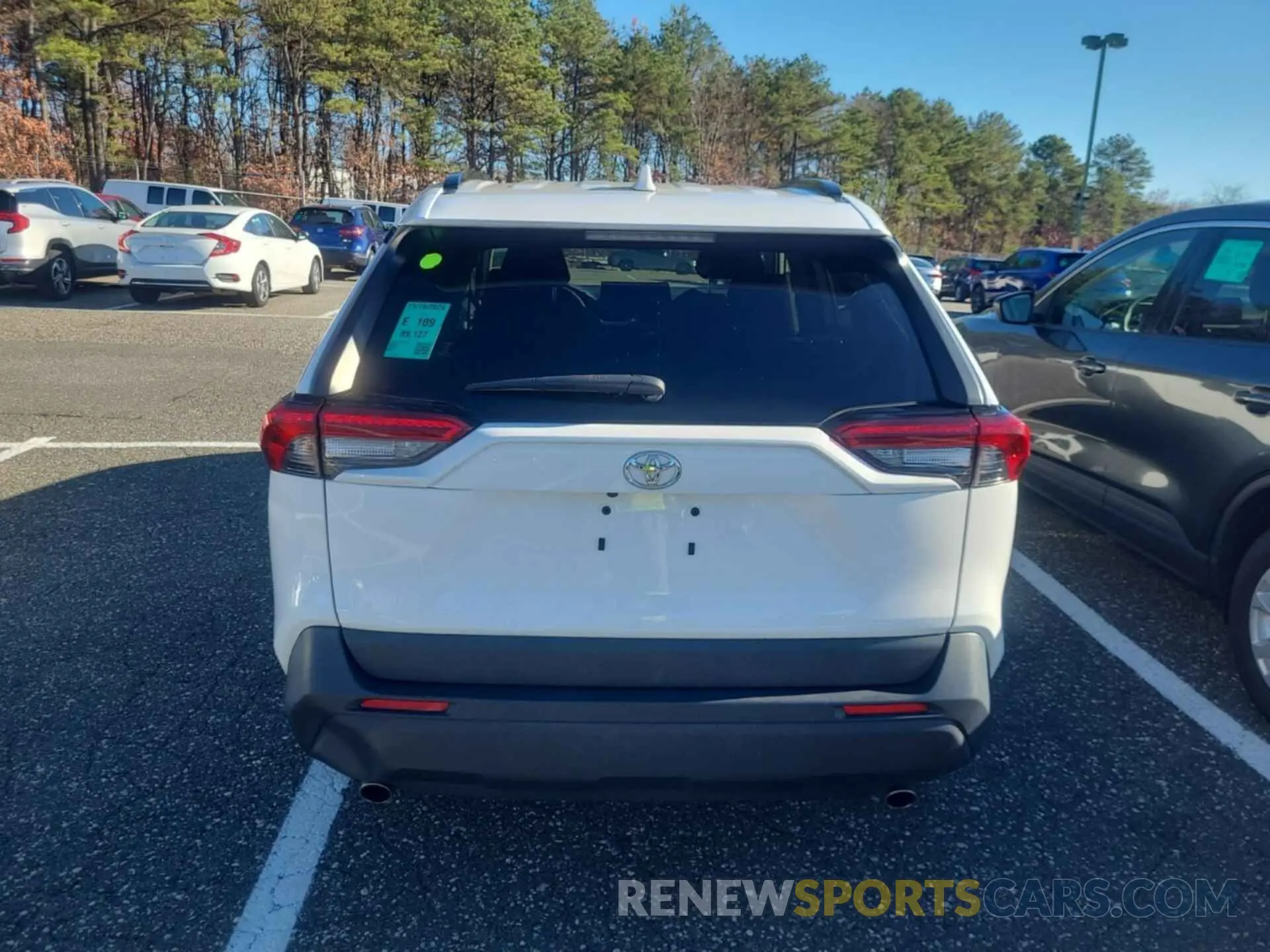 31 fotografías del automóvil dañado JTMF1RFV9KD032276 TOYOTA RAV4 2019
