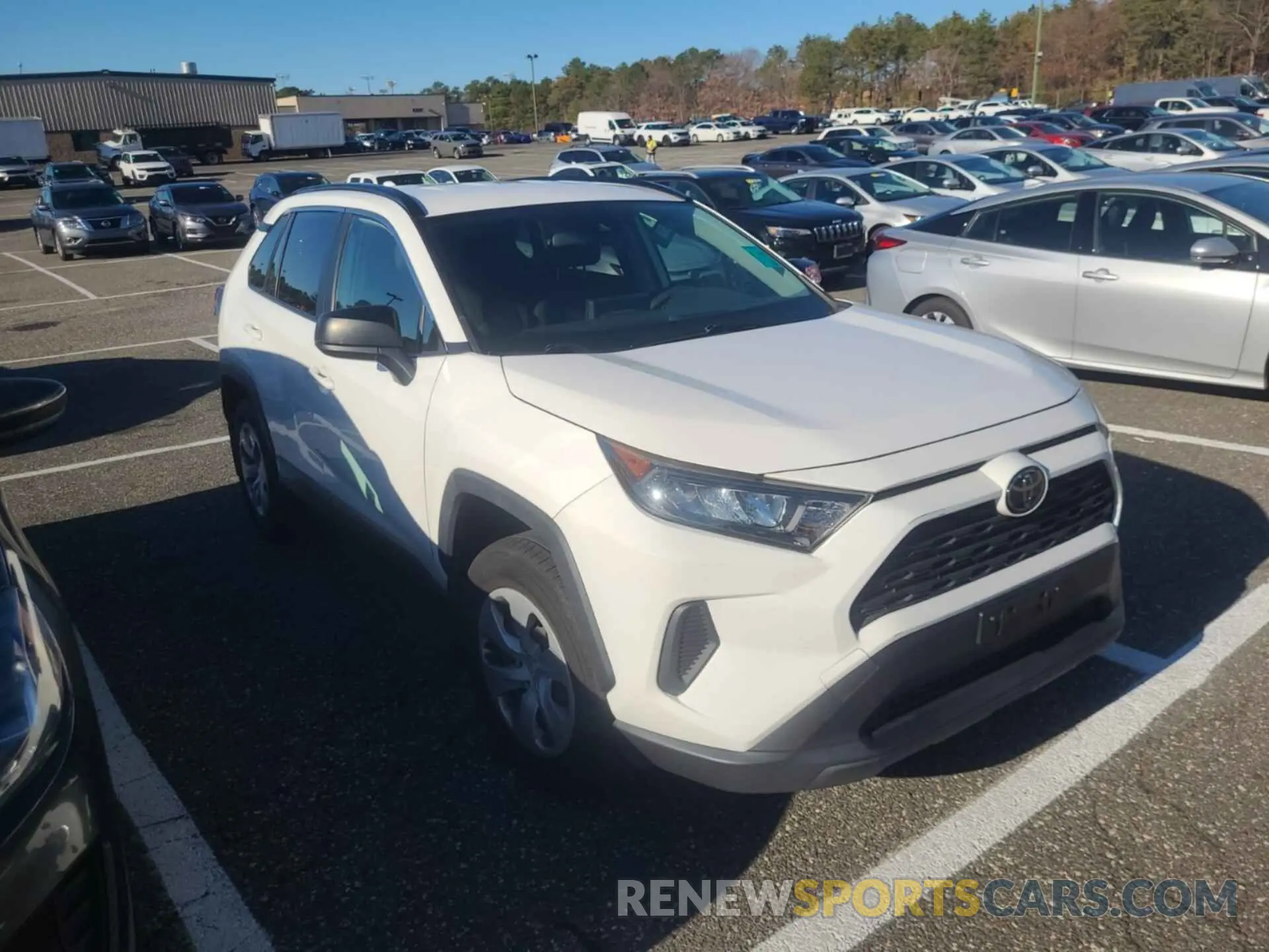 4 fotografías del automóvil dañado JTMF1RFV9KD032276 TOYOTA RAV4 2019