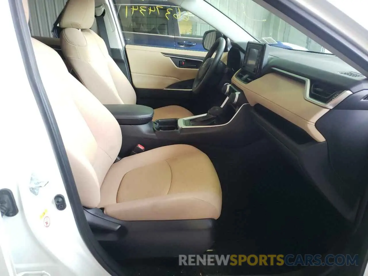 5 fotografías del automóvil dañado JTMF1RFV9KD511720 TOYOTA RAV4 2019
