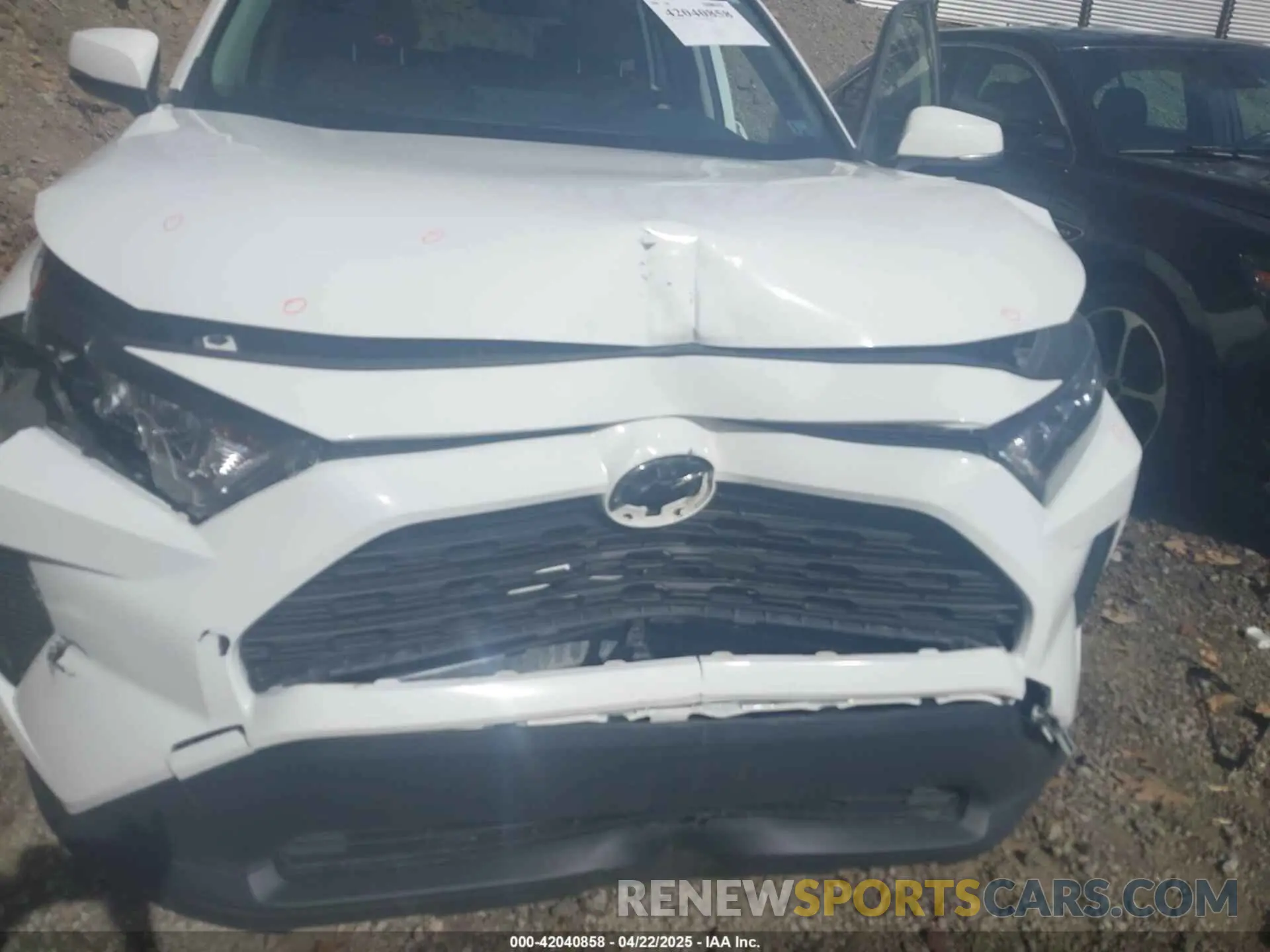 21 fotografías del automóvil dañado JTMG1RFV0KD043865 TOYOTA RAV4 2019