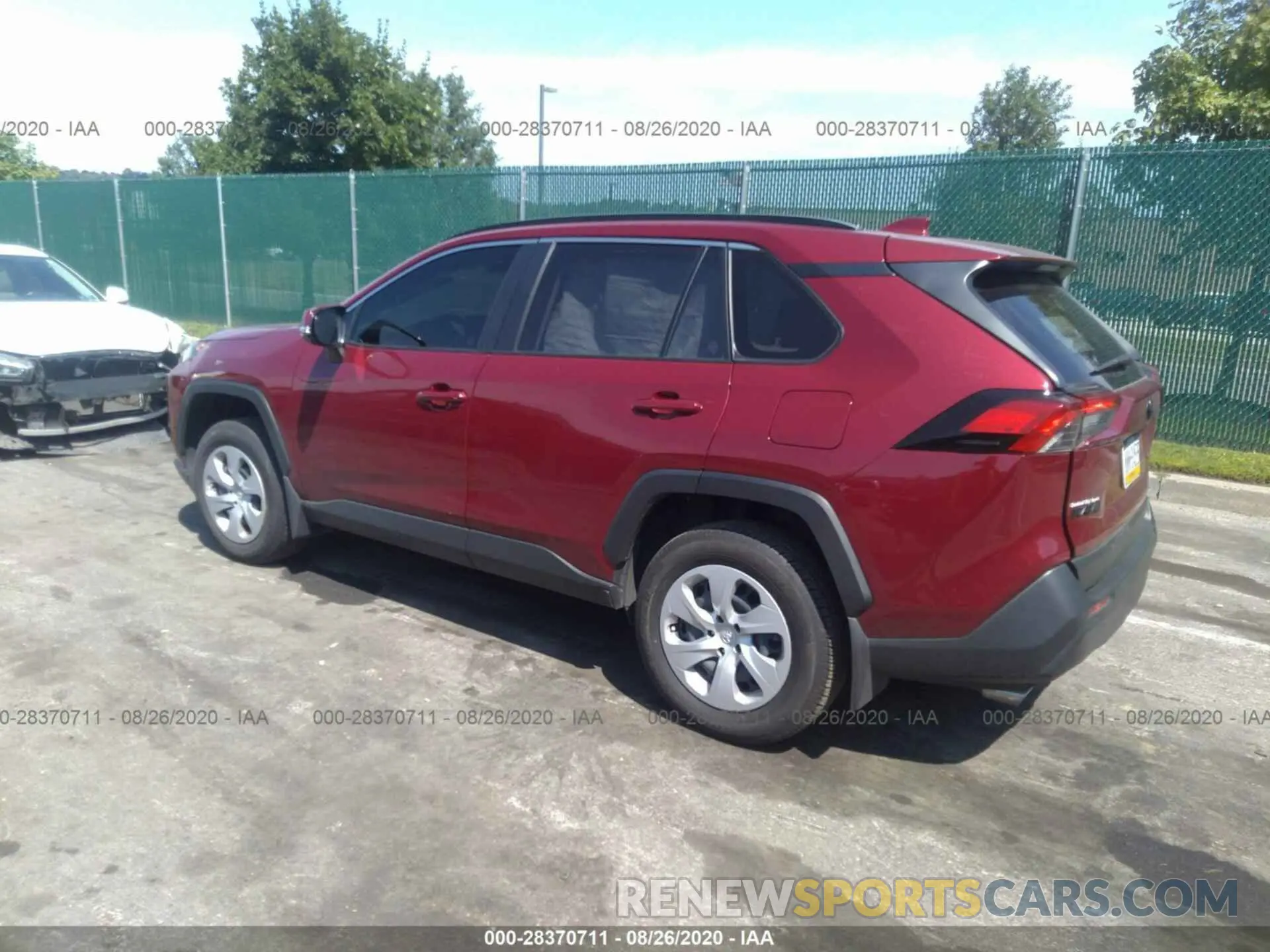 3 fotografías del automóvil dañado JTMG1RFV1KD004234 TOYOTA RAV4 2019