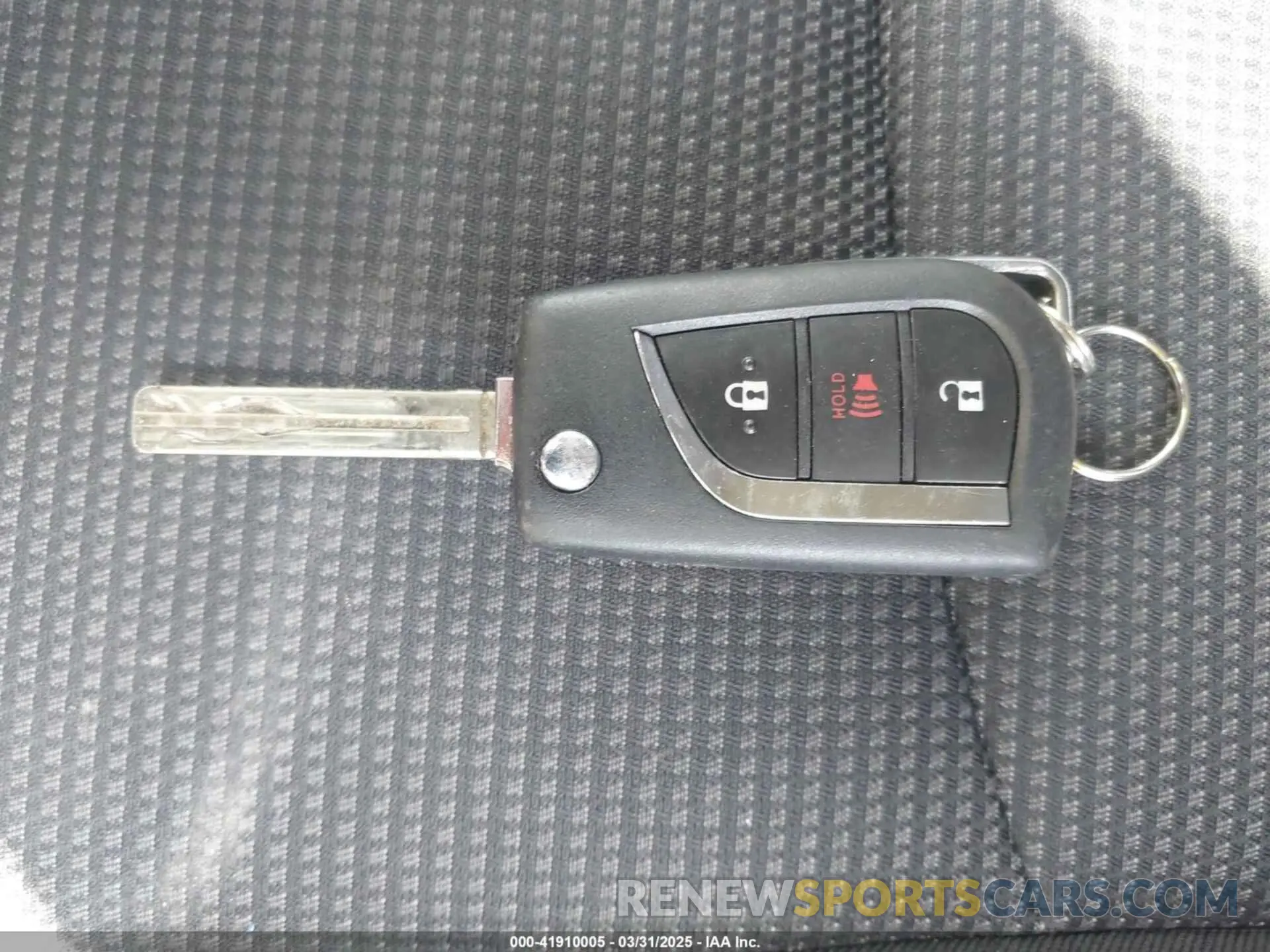 11 fotografías del automóvil dañado JTMG1RFV2KD005523 TOYOTA RAV4 2019