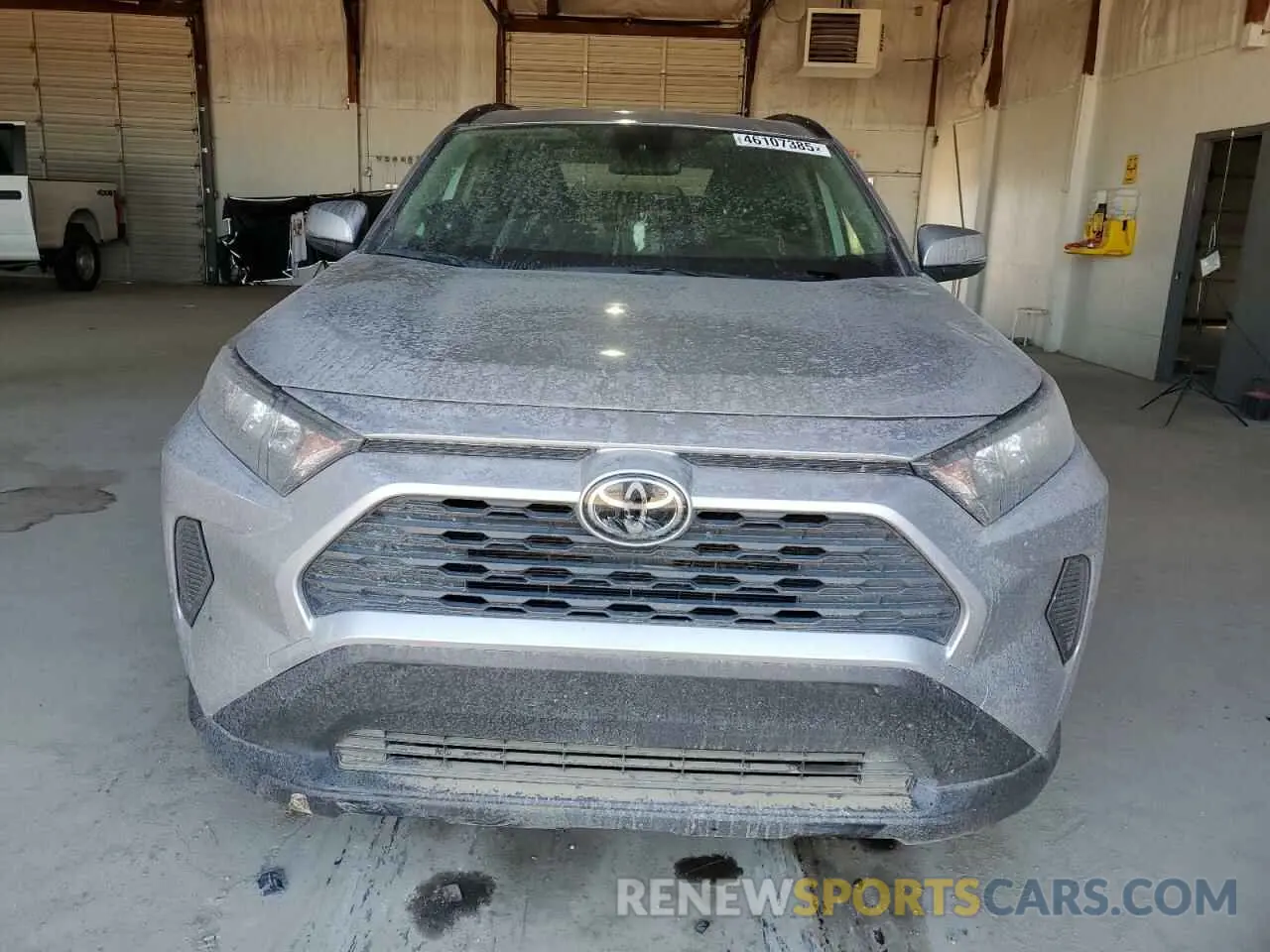 5 fotografías del automóvil dañado JTMG1RFV2KJ021318 TOYOTA RAV4 2019