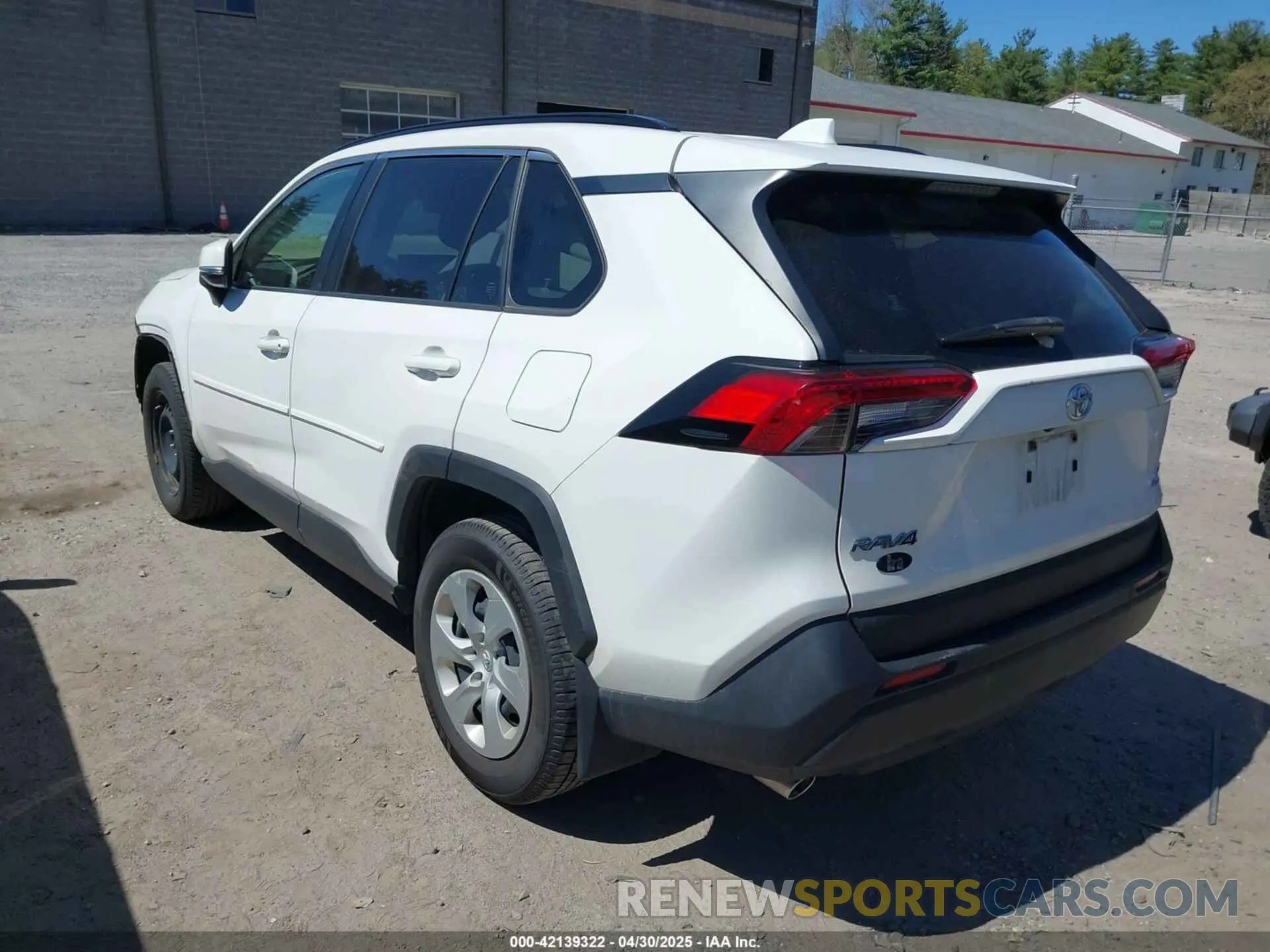 3 fotografías del automóvil dañado JTMG1RFV3KD007040 TOYOTA RAV4 2019