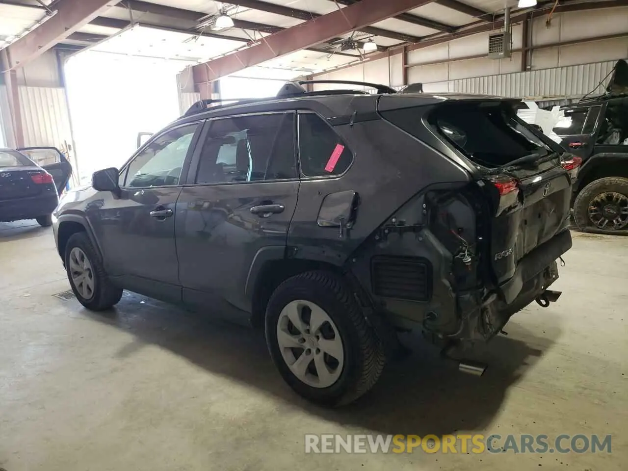 2 fotografías del automóvil dañado JTMG1RFV3KJ007024 TOYOTA RAV4 2019