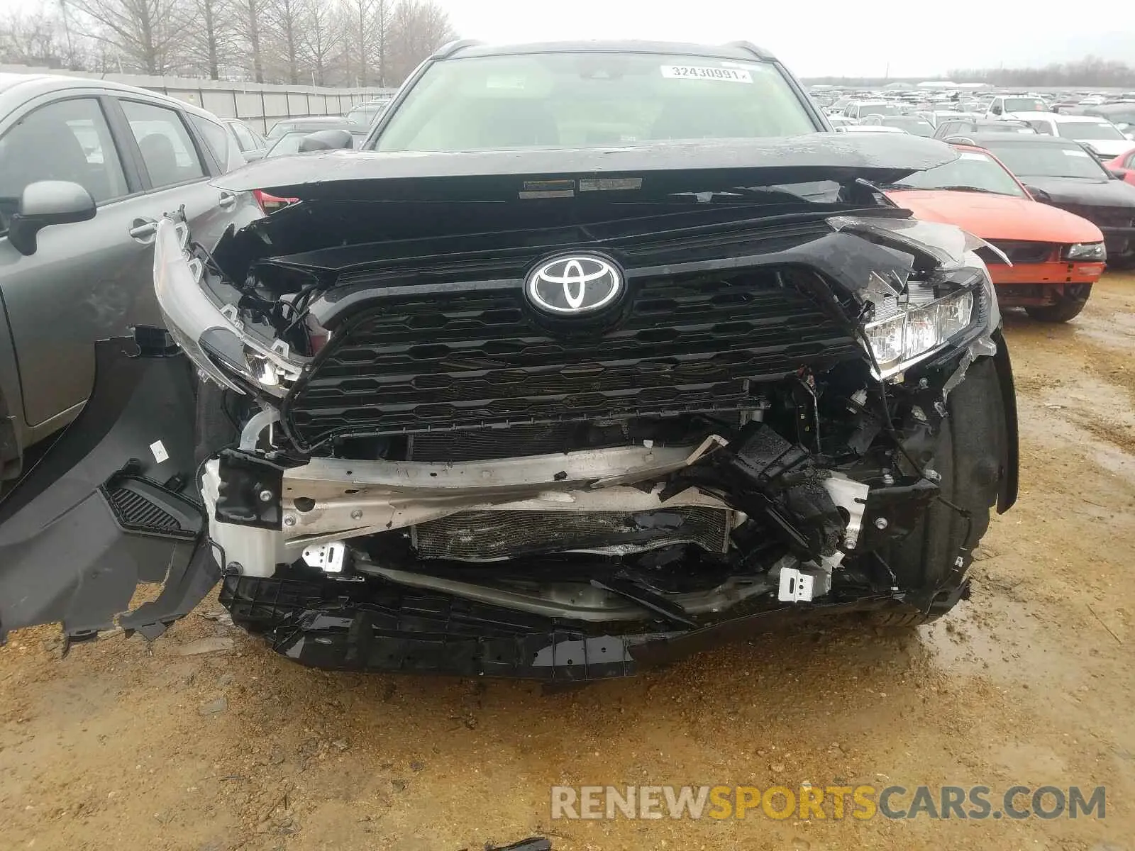 9 fotografías del automóvil dañado JTMG1RFV4KJ012281 TOYOTA RAV4 2019