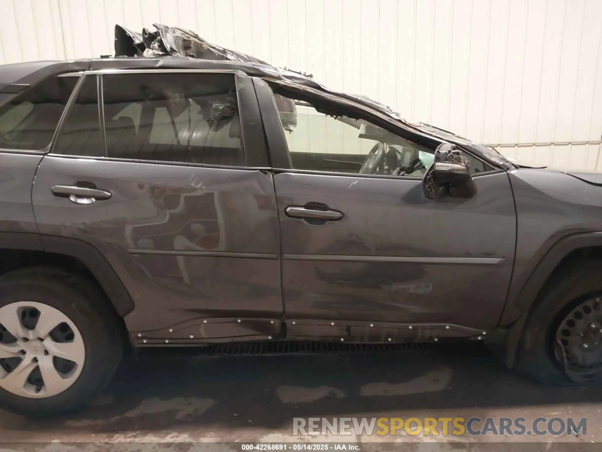14 fotografías del automóvil dañado JTMG1RFV5KD502307 TOYOTA RAV4 2019