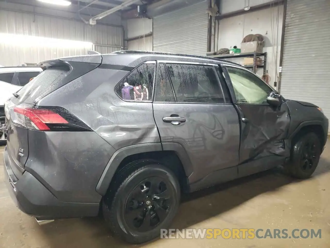 3 fotografías del automóvil dañado JTMG1RFV7KD004996 TOYOTA RAV4 2019