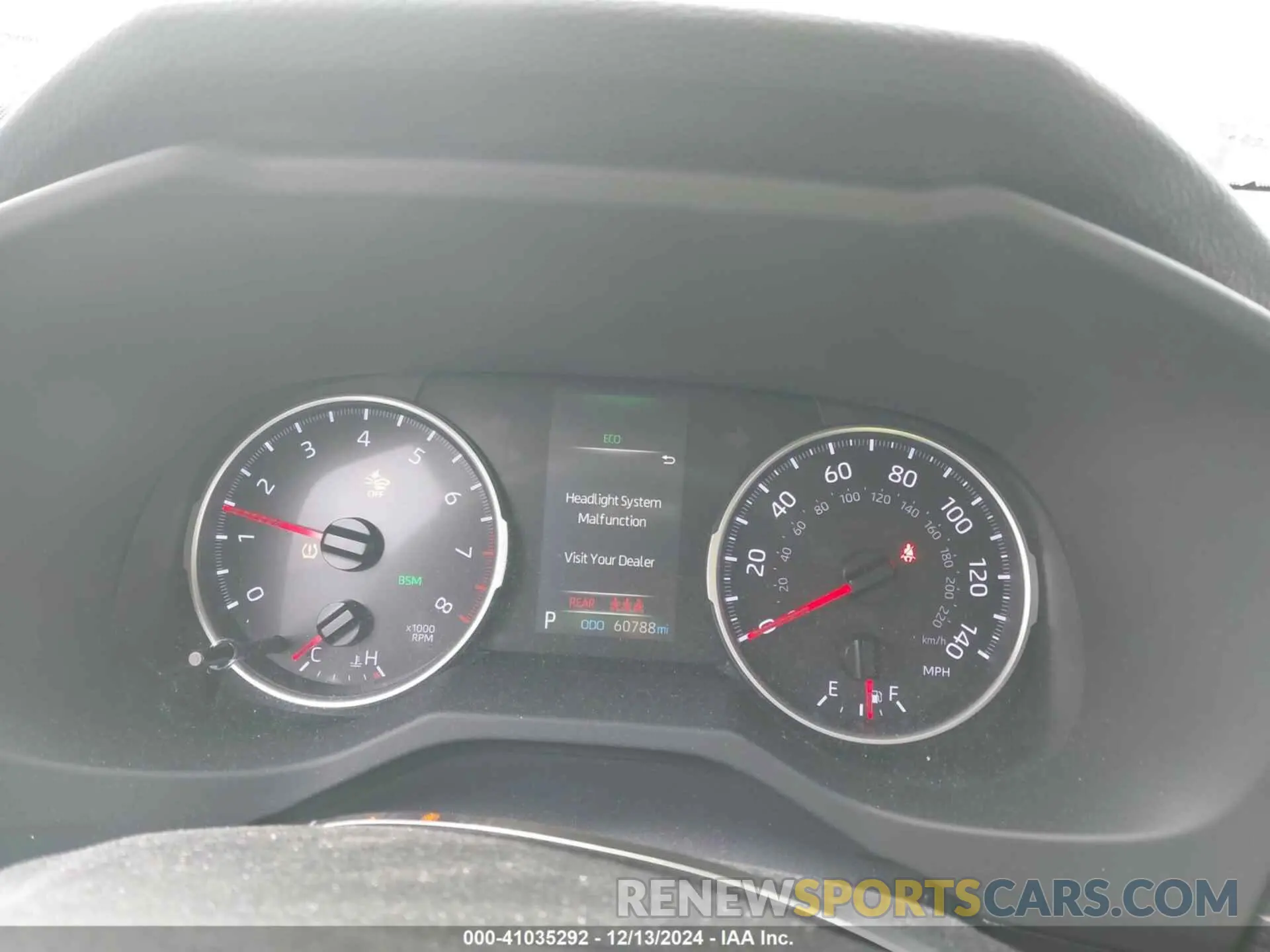 7 fotografías del automóvil dañado JTMG1RFV9KD507557 TOYOTA RAV4 2019
