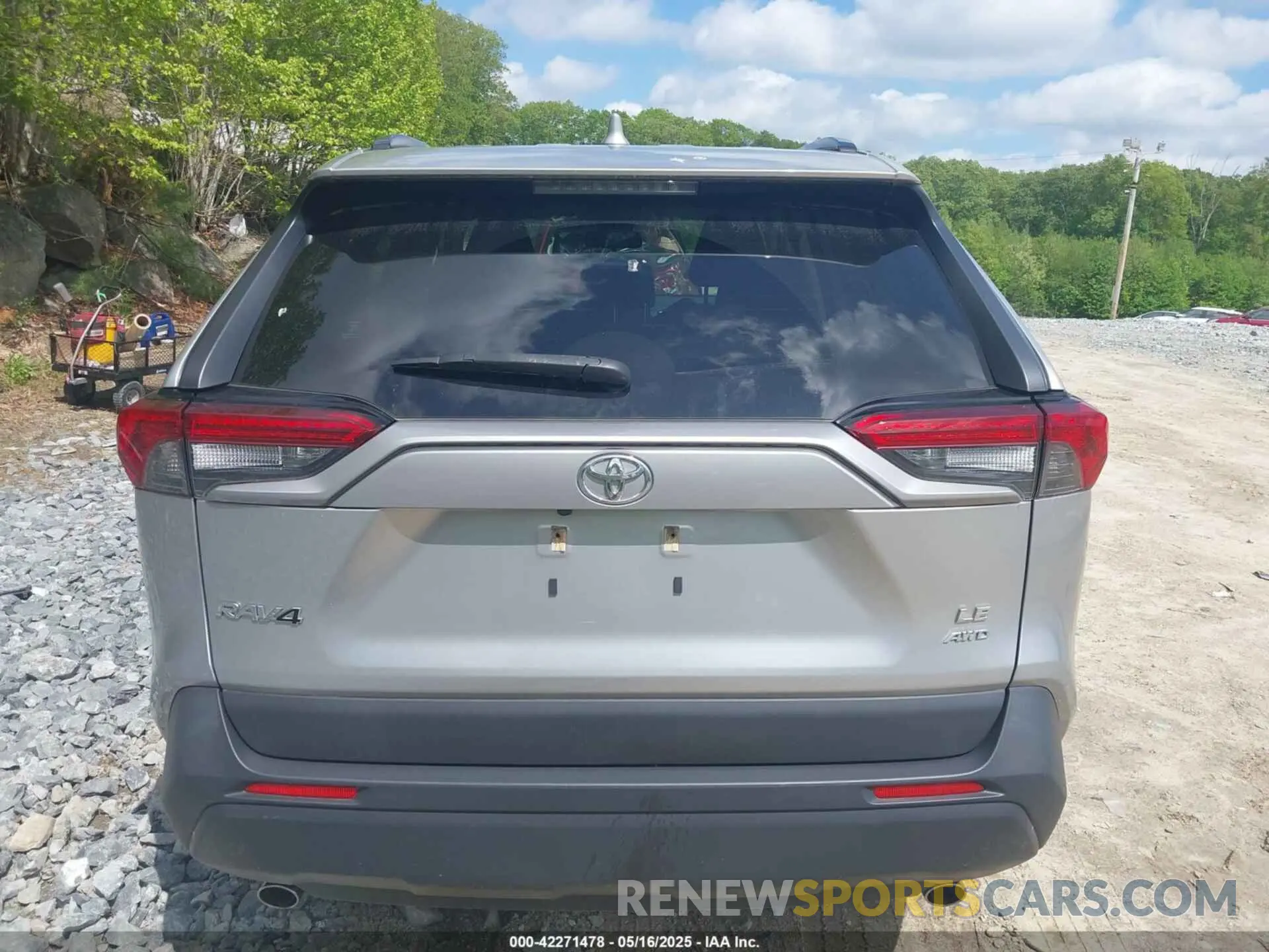 16 fotografías del automóvil dañado JTMG1RFV9KJ020859 TOYOTA RAV4 2019