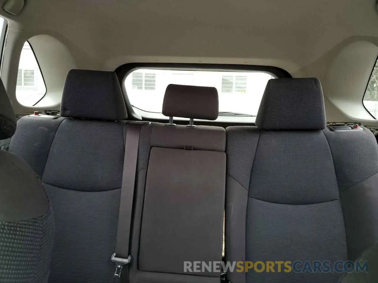 10 fotografías del automóvil dañado JTMG1RFVXKJ005142 TOYOTA RAV4 2019
