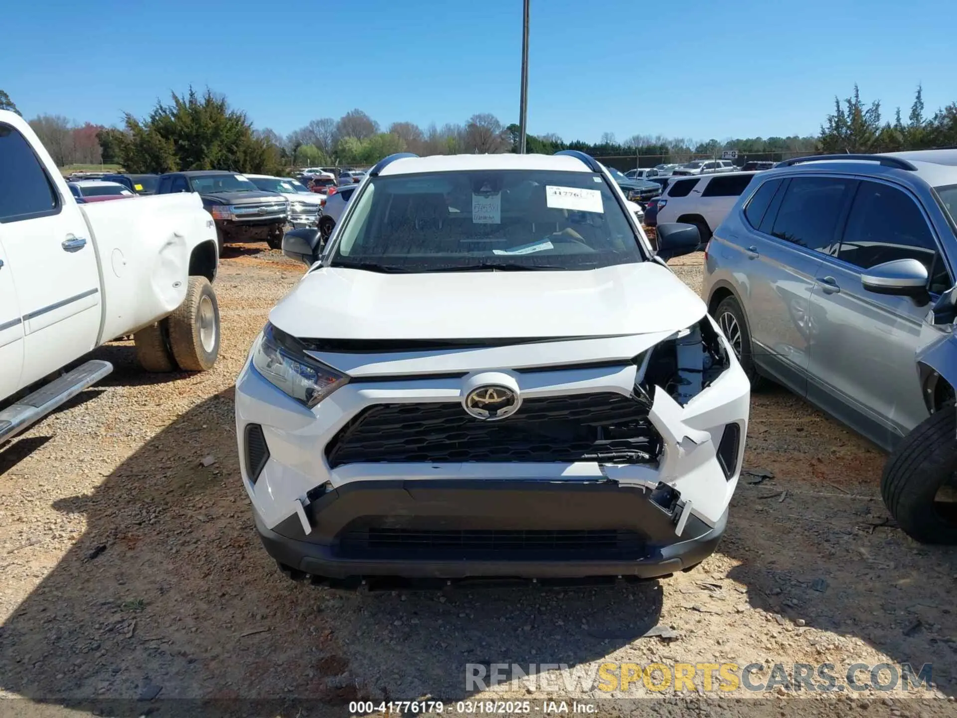12 fotografías del automóvil dañado JTMH1RFV1KD004173 TOYOTA RAV4 2019