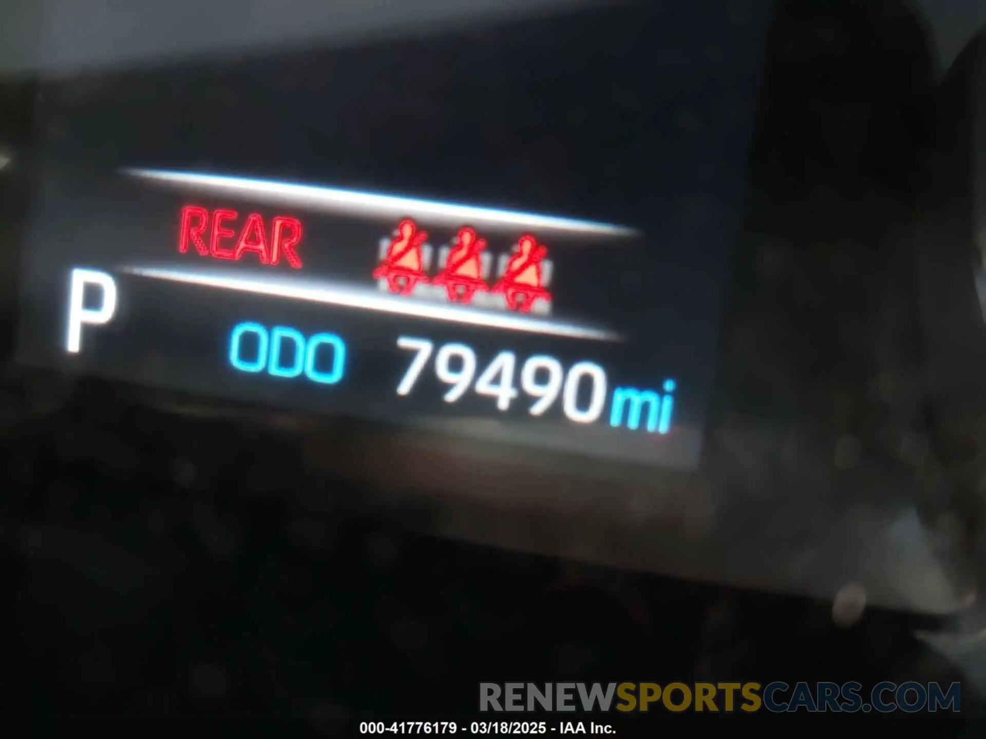 15 fotografías del automóvil dañado JTMH1RFV1KD004173 TOYOTA RAV4 2019