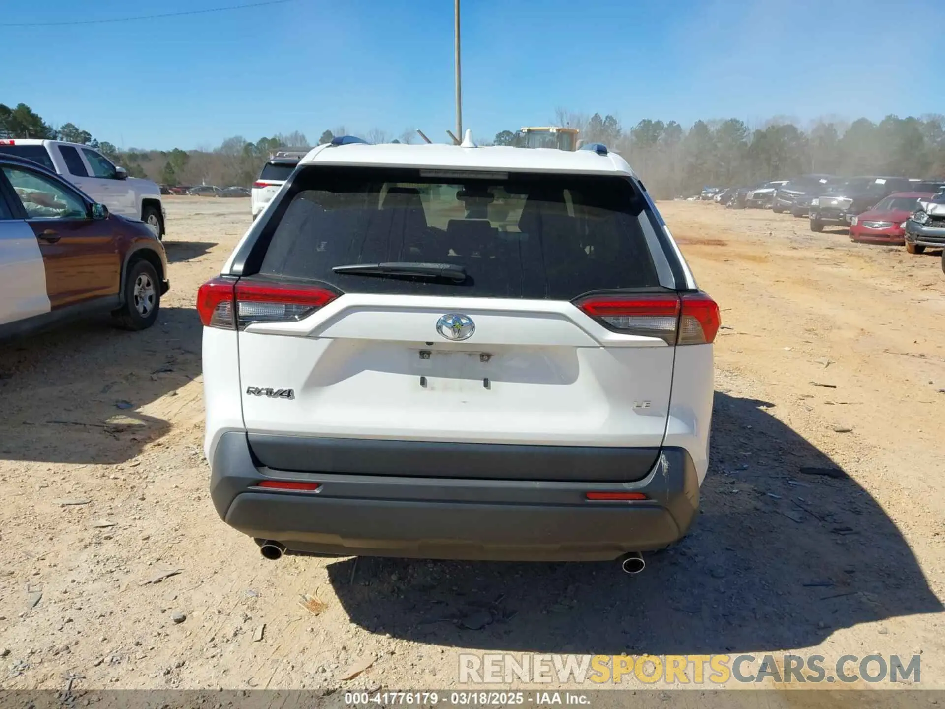16 fotografías del automóvil dañado JTMH1RFV1KD004173 TOYOTA RAV4 2019