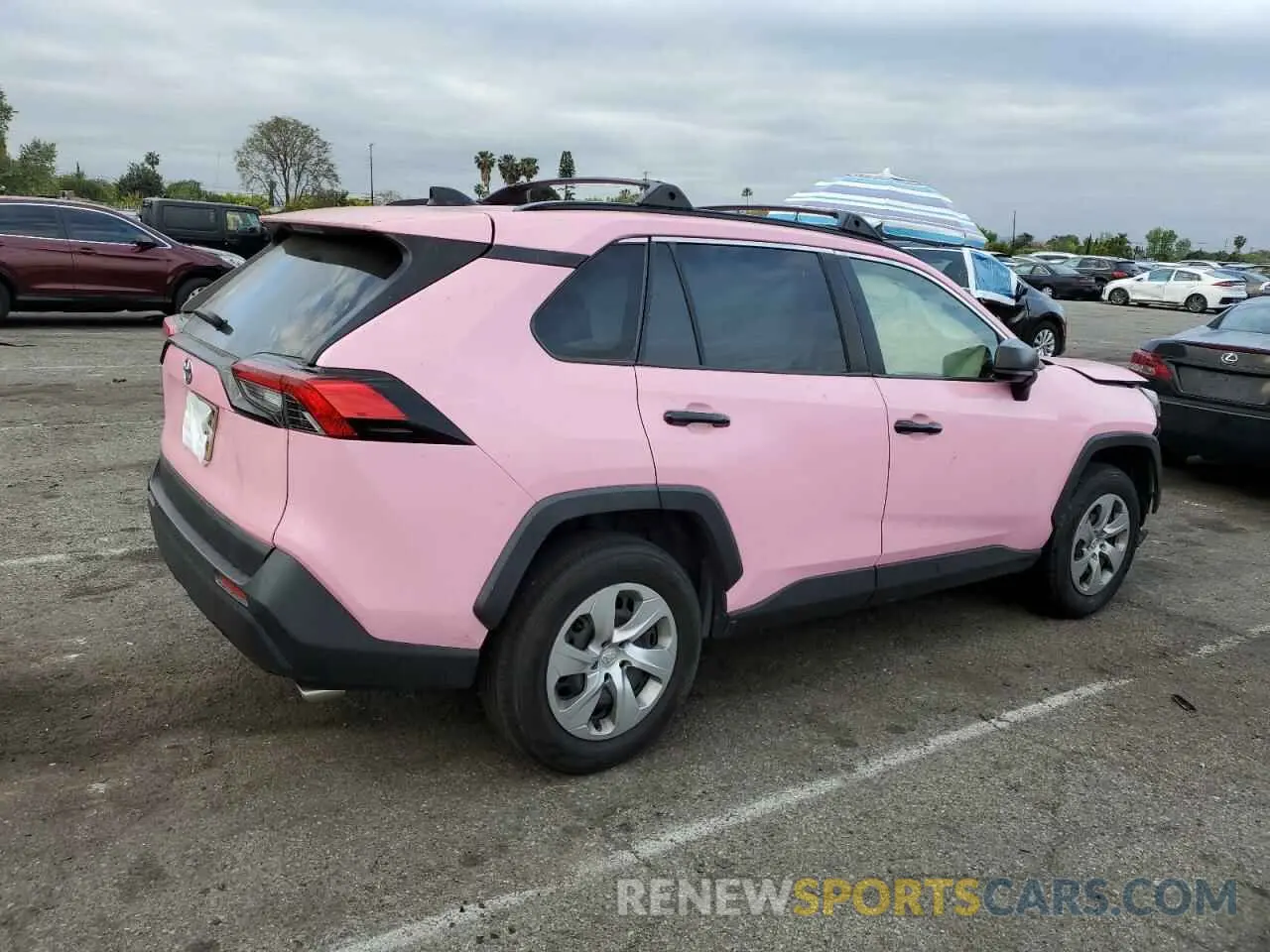 3 fotografías del automóvil dañado JTMH1RFV1KJ012999 TOYOTA RAV4 2019