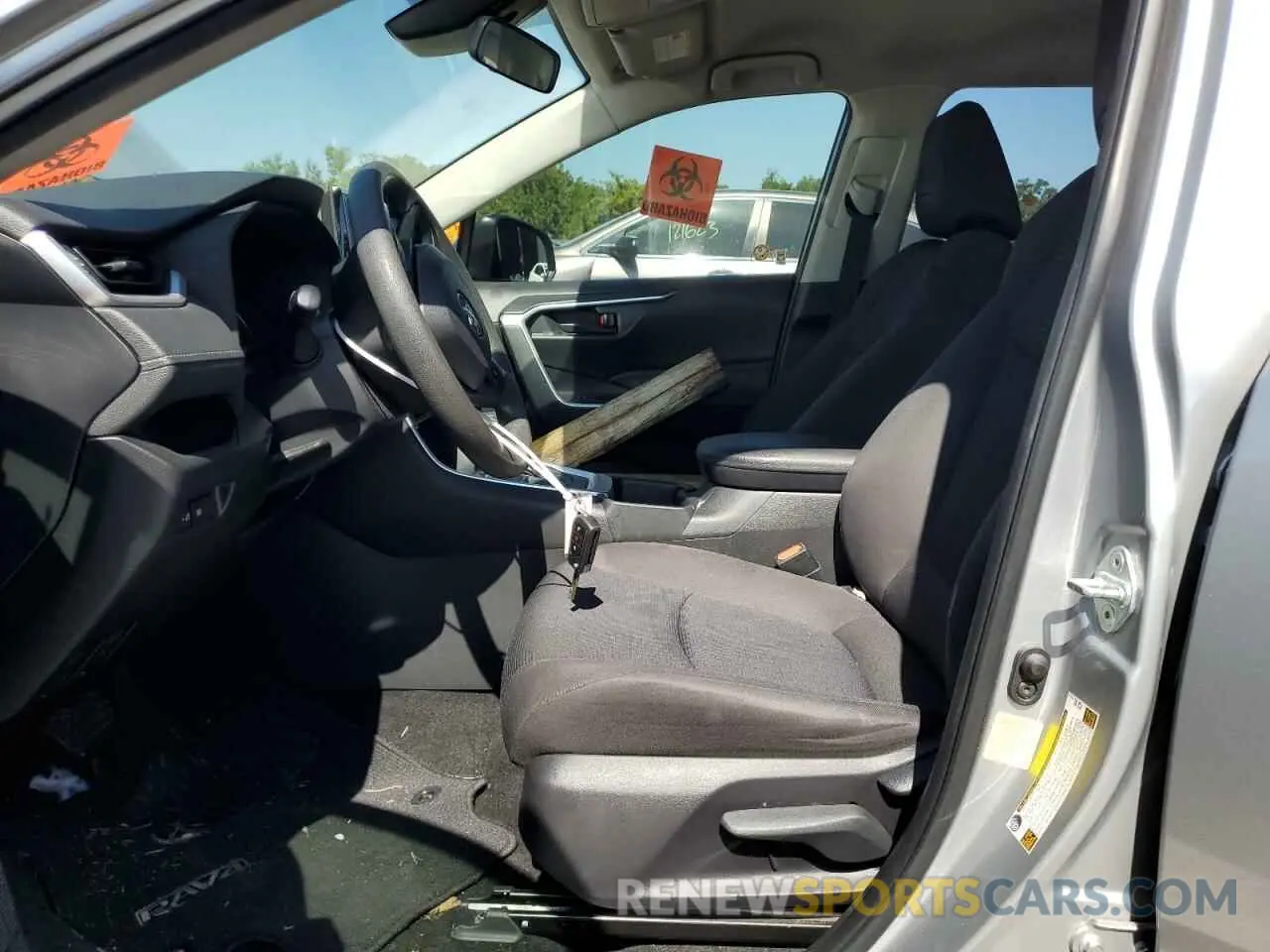 7 fotografías del automóvil dañado JTMH1RFV1KJ015272 TOYOTA RAV4 2019