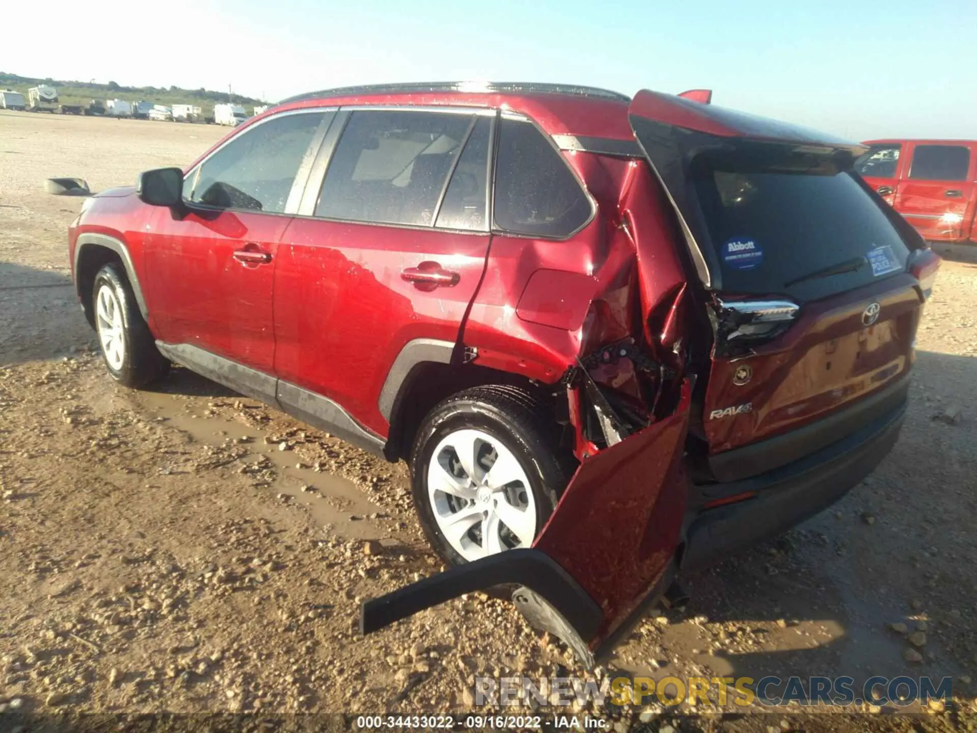 3 fotografías del automóvil dañado JTMH1RFV2KD006661 TOYOTA RAV4 2019
